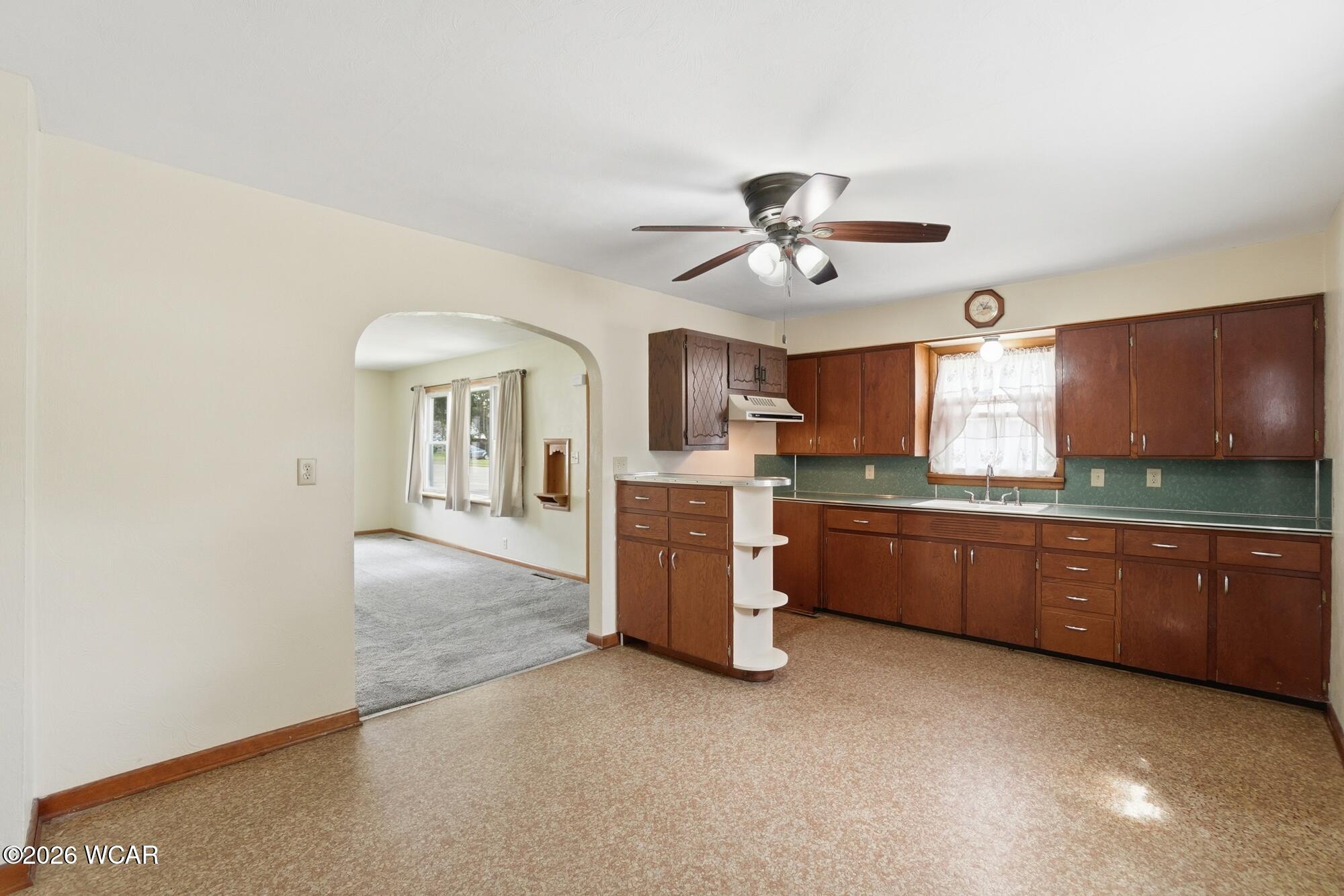 211 Lima Avenue, Ada, Ohio