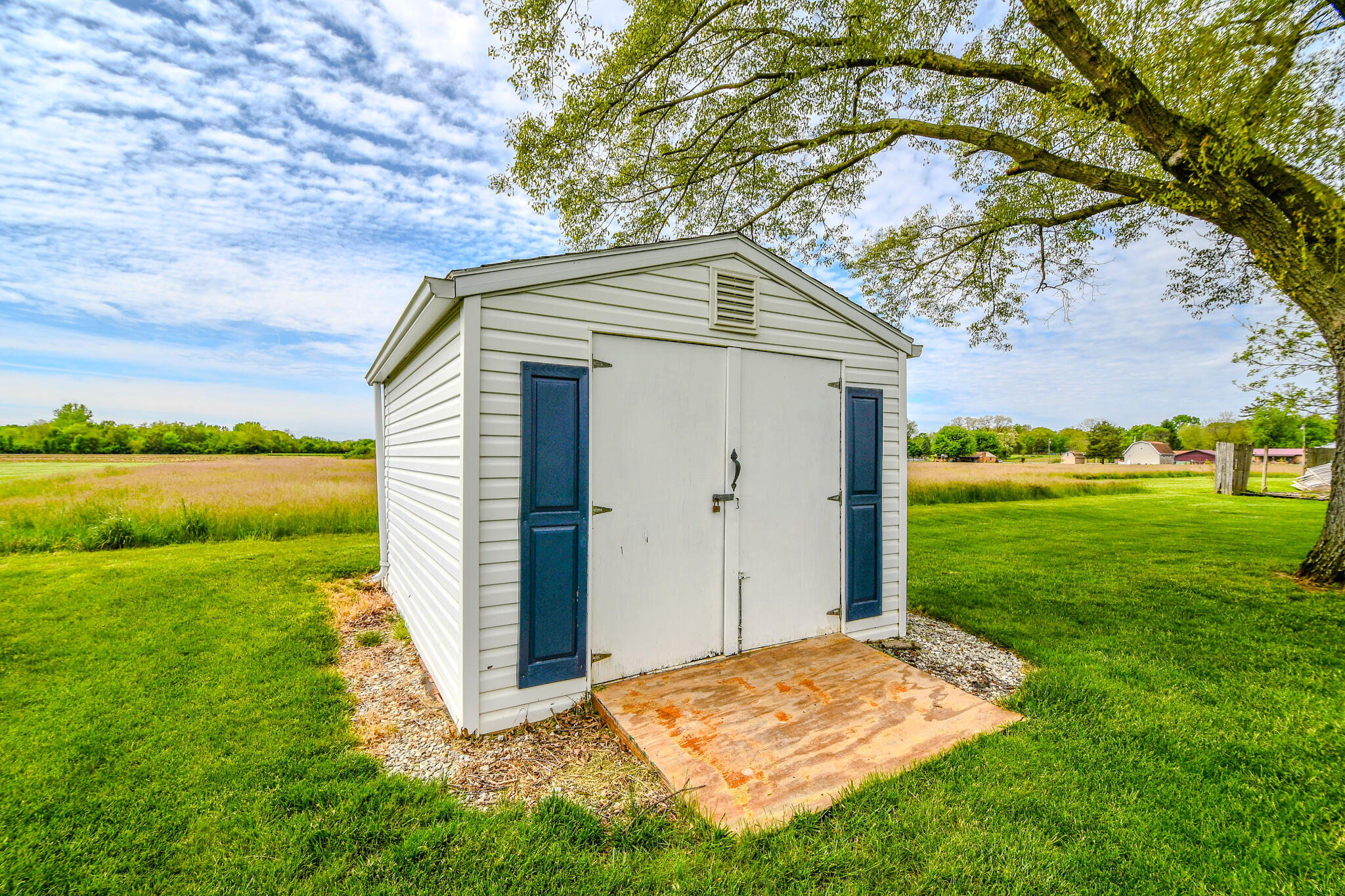 10833 Kendig Road, New Carlisle, Ohio 45344