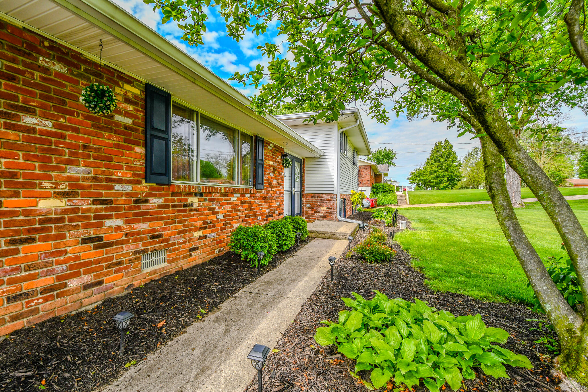 10833 Kendig Road, New Carlisle, Ohio 45344