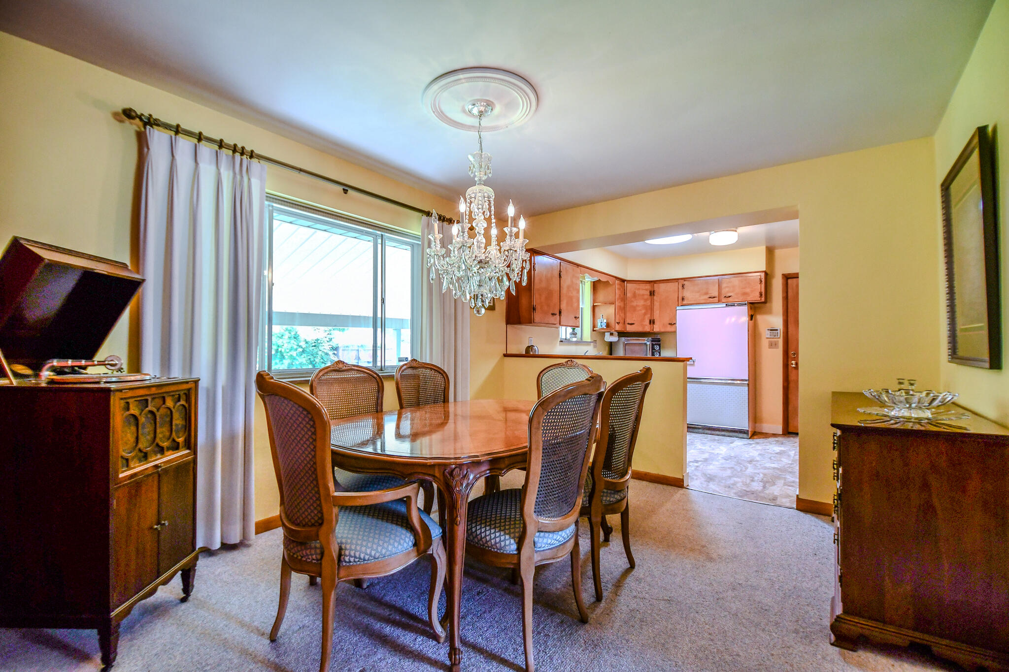 1404 Pinecrest Drive, Dayton, Ohio 45414