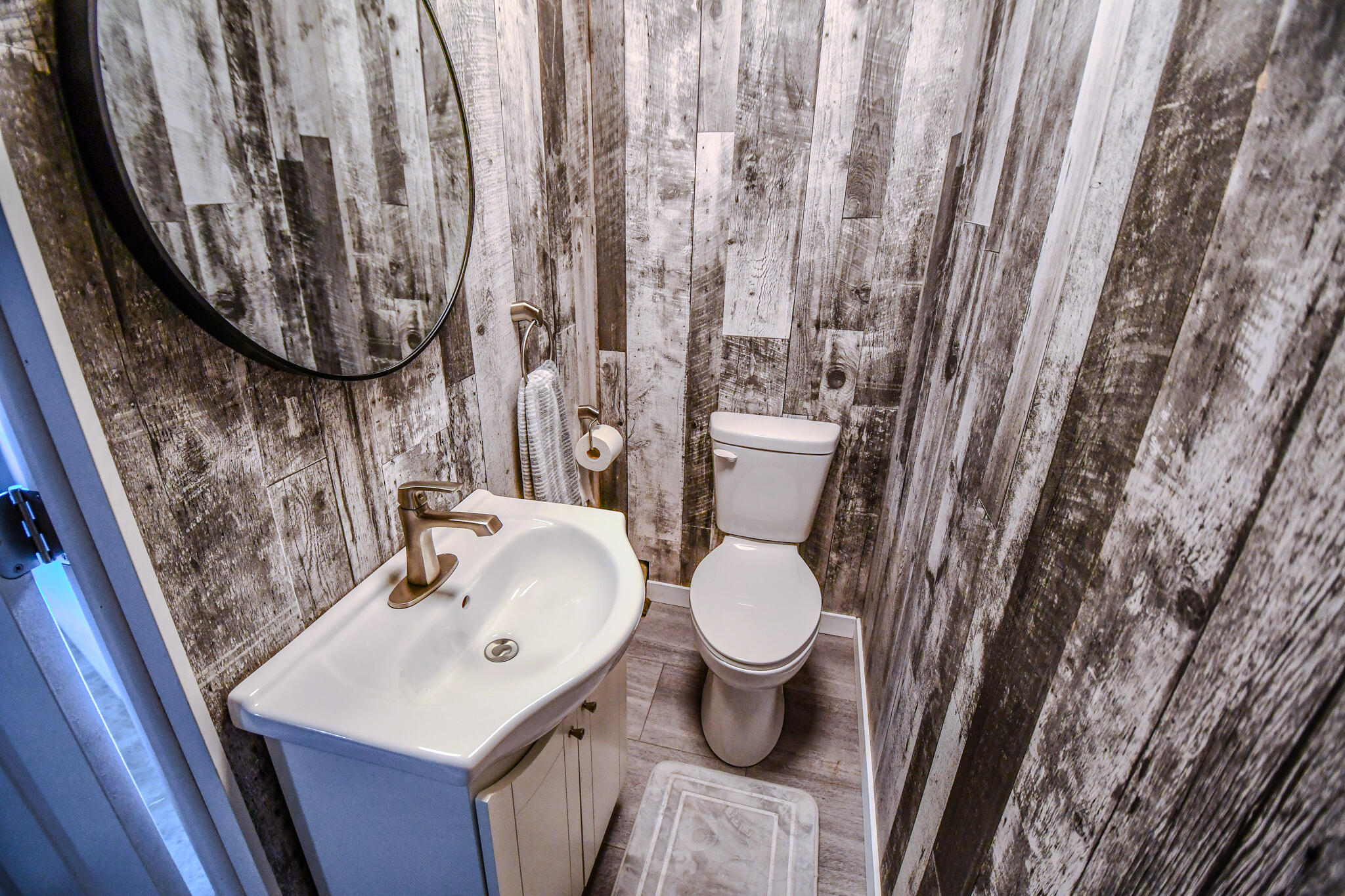 1404 Pinecrest Drive, Dayton, Ohio 45414