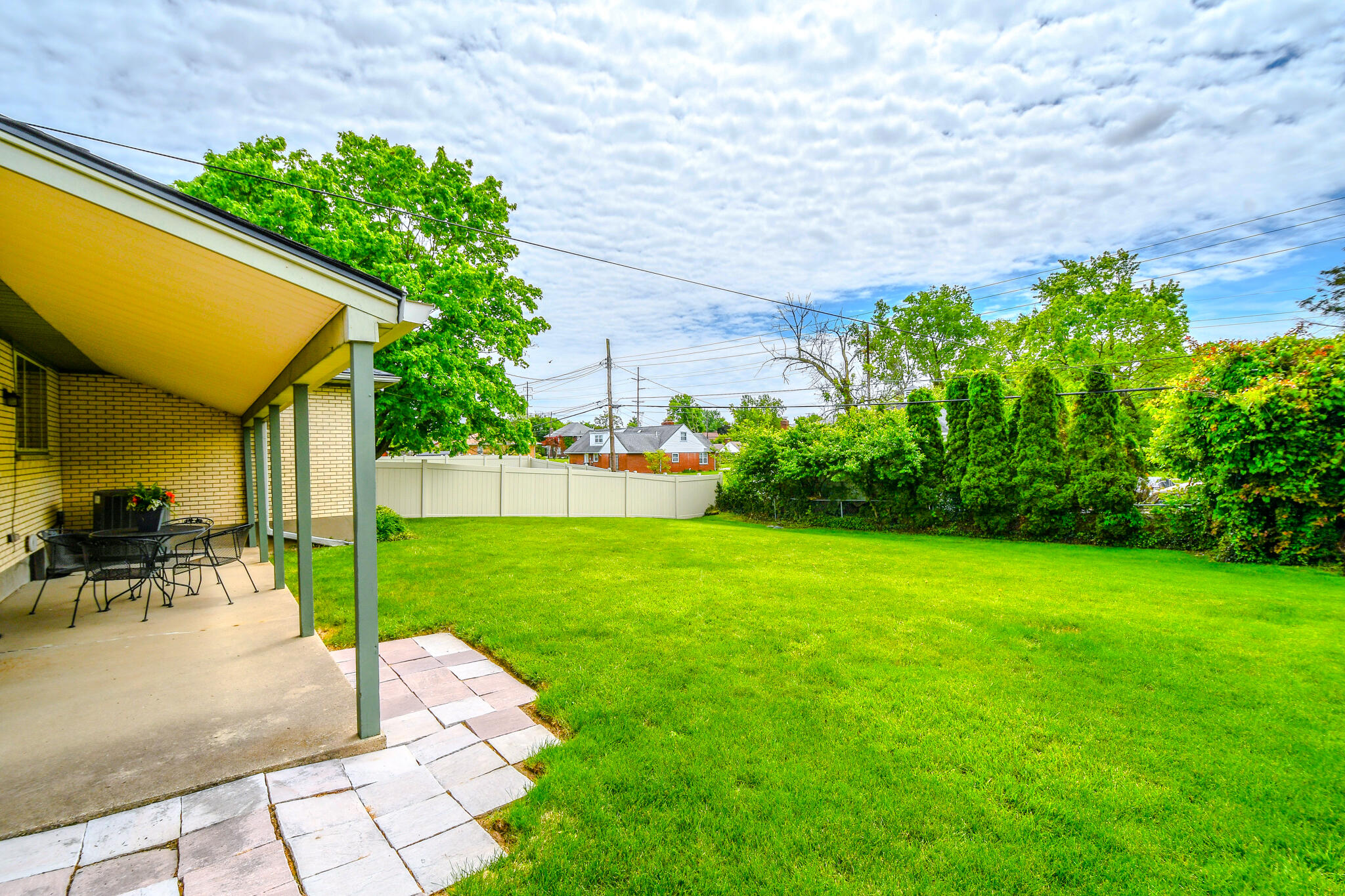 1404 Pinecrest Drive, Dayton, Ohio 45414
