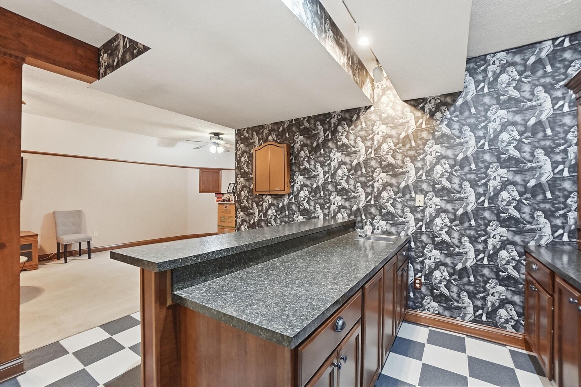 1405 Saybrook Lane, Springfield, Ohio 45505