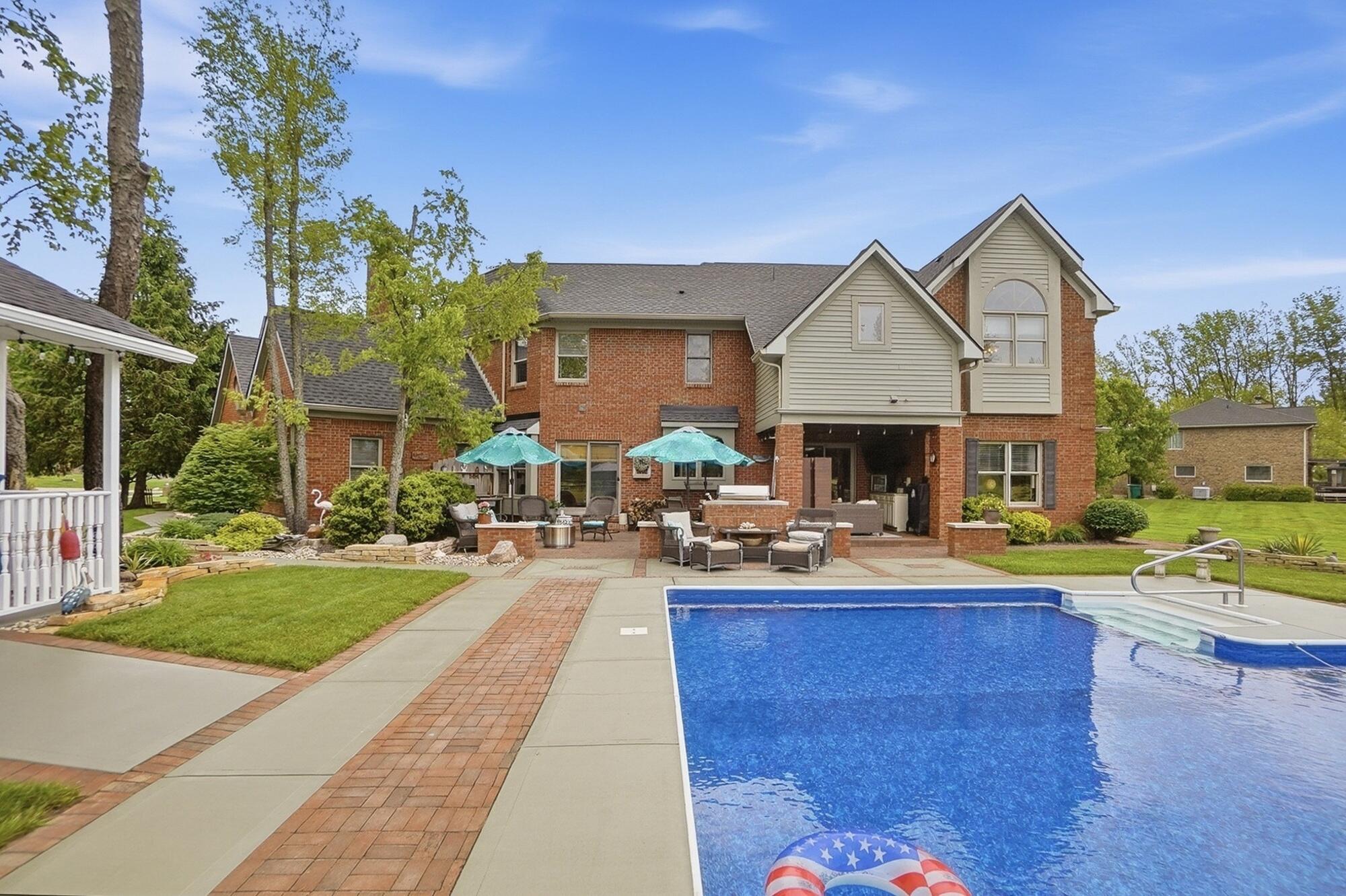 1405 Saybrook Lane, Springfield, Ohio 45505