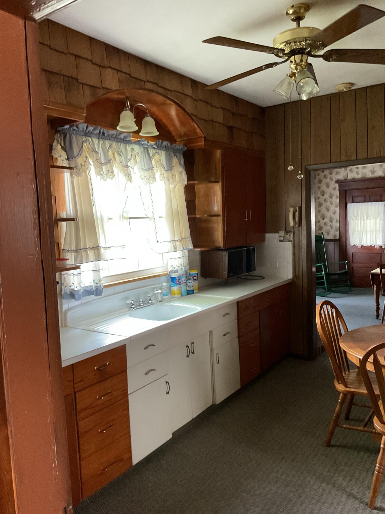 360 Main Street, West Mansfield, Ohio 43358