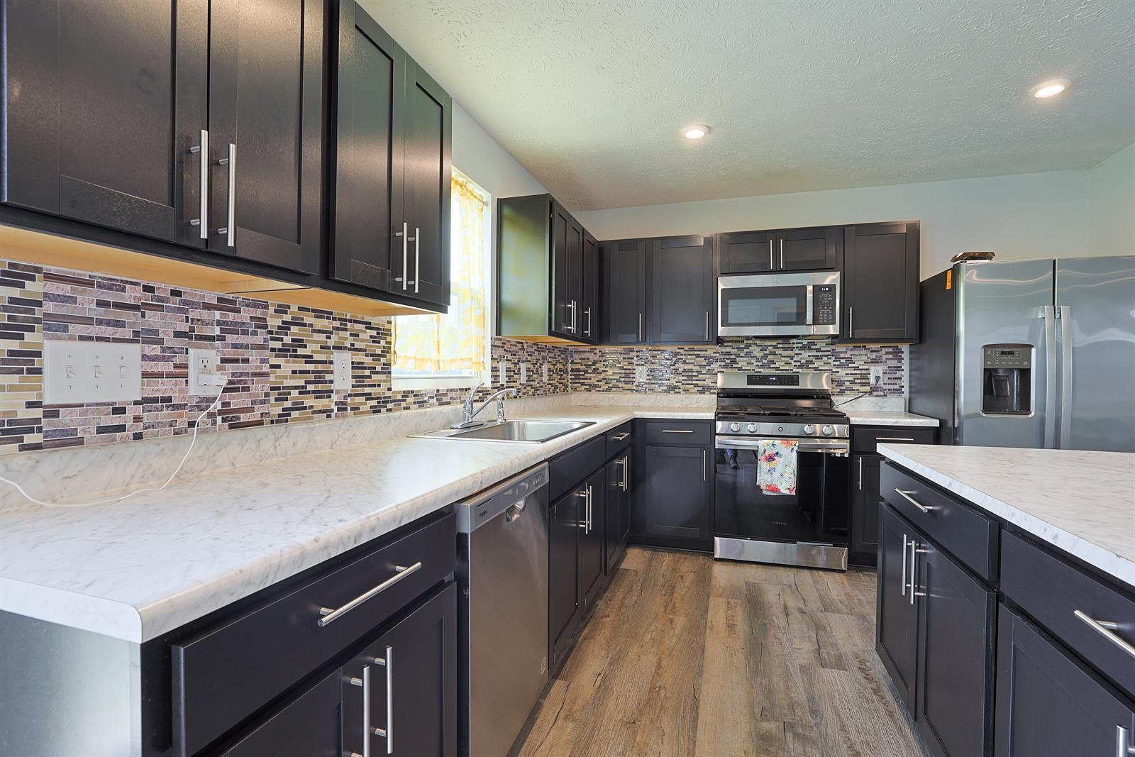 517 Skyway Drive, Springfield, Ohio 45505
