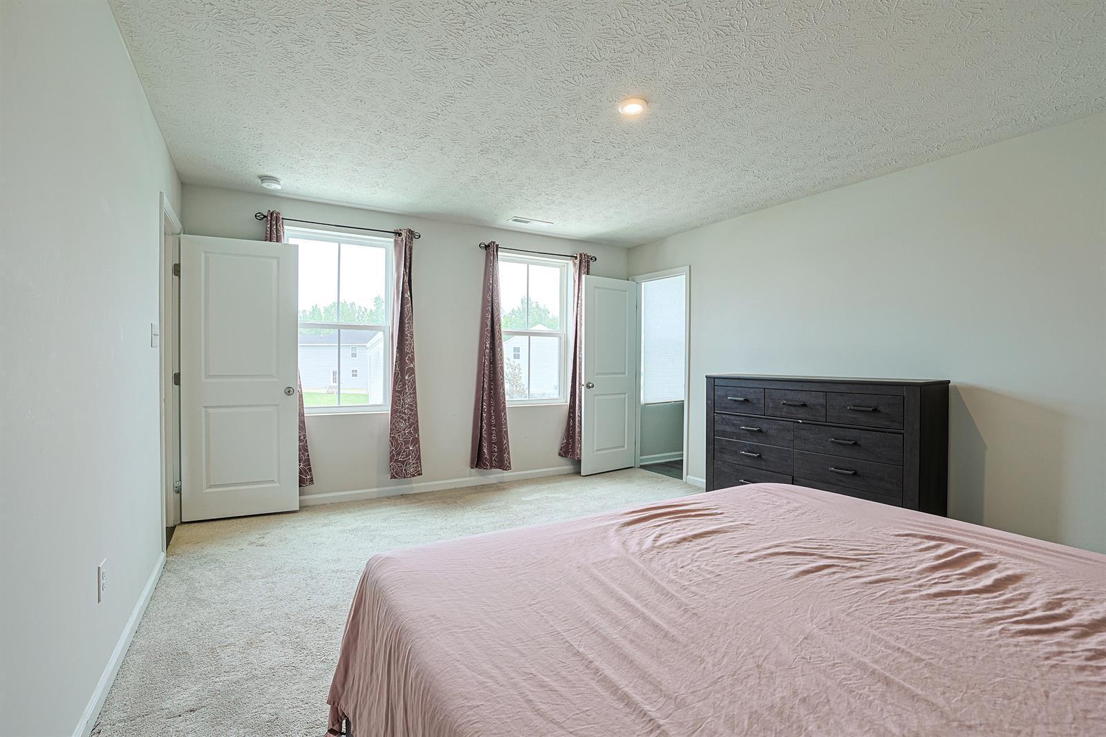 517 Skyway Drive, Springfield, Ohio 45505
