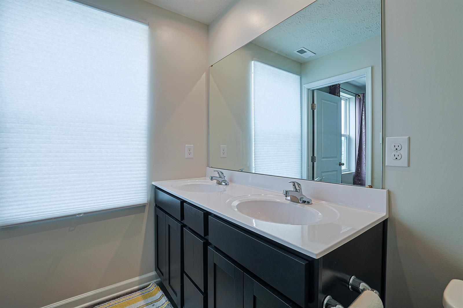 517 Skyway Drive, Springfield, Ohio 45505