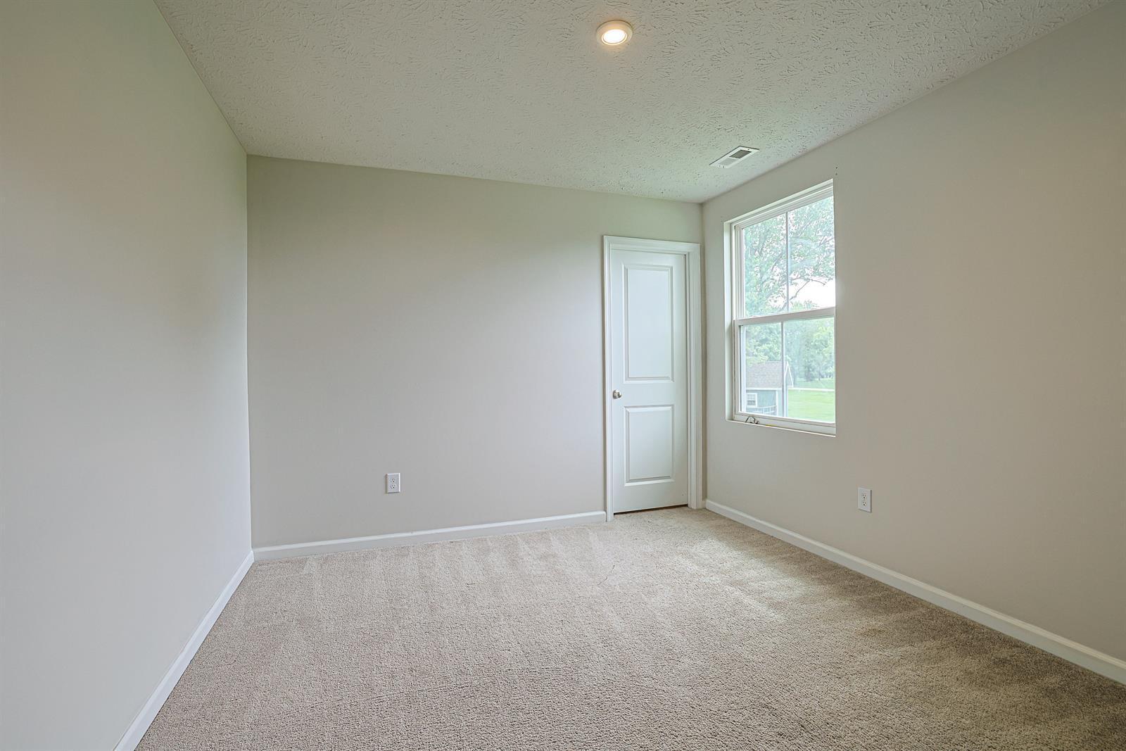517 Skyway Drive, Springfield, Ohio 45505