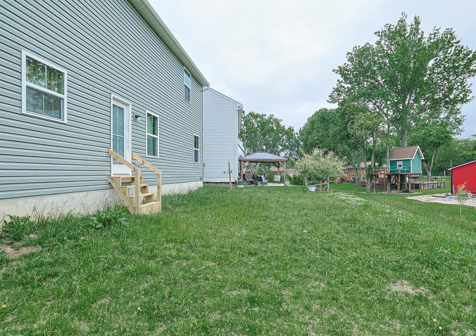 517 Skyway Drive, Springfield, Ohio 45505