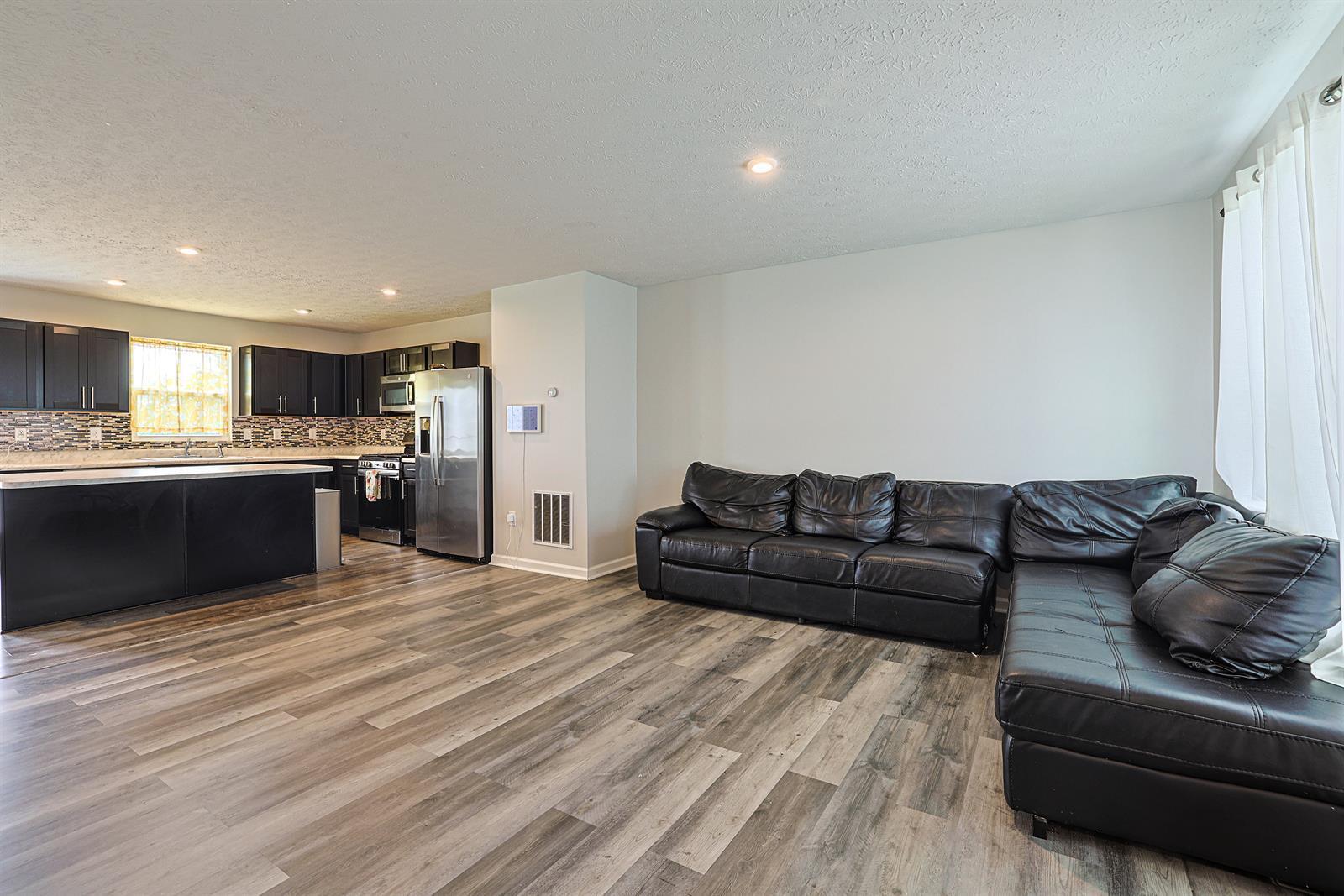 517 Skyway Drive, Springfield, Ohio 45505