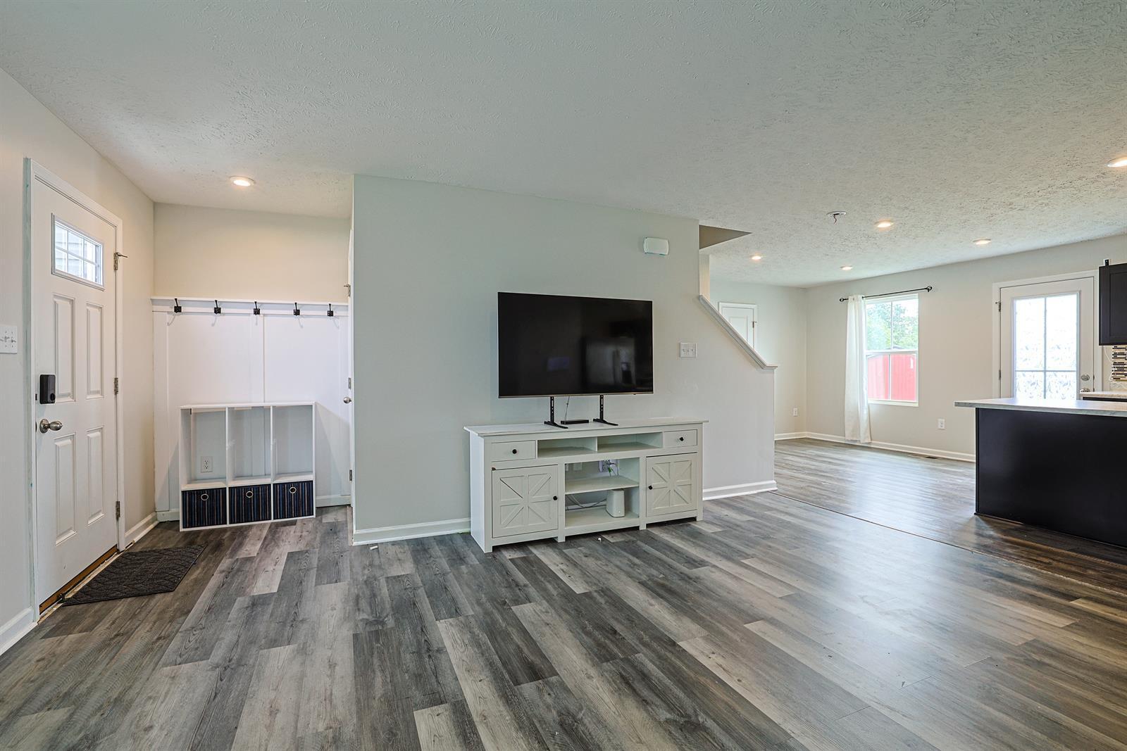517 Skyway Drive, Springfield, Ohio 45505