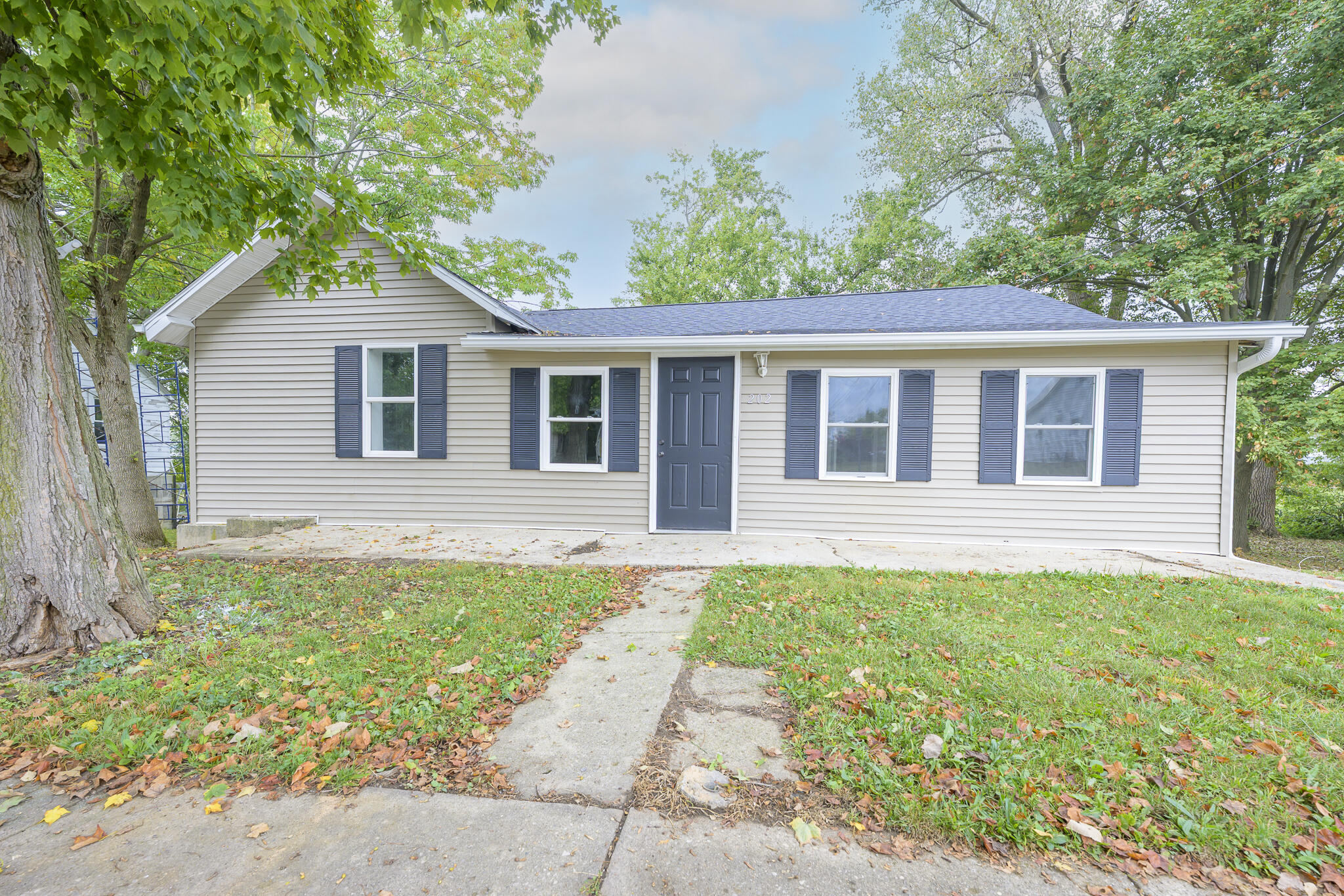 202 Grand Avenue, Russells Point, Ohio 43348
