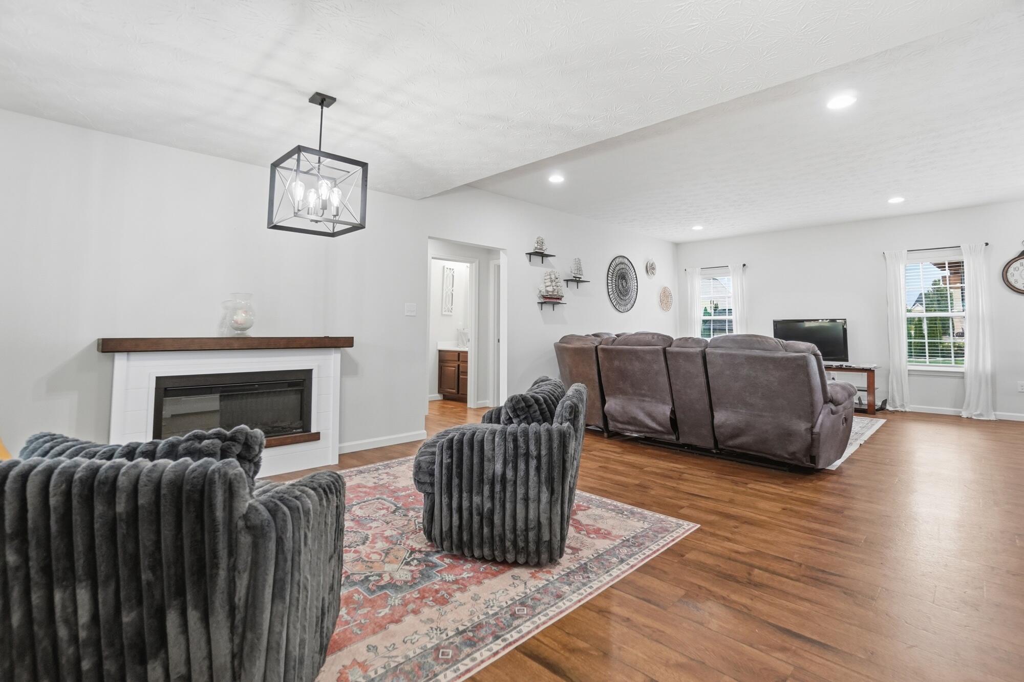 1200 Scarlet Oak Drive, Tipp City, Ohio 45371