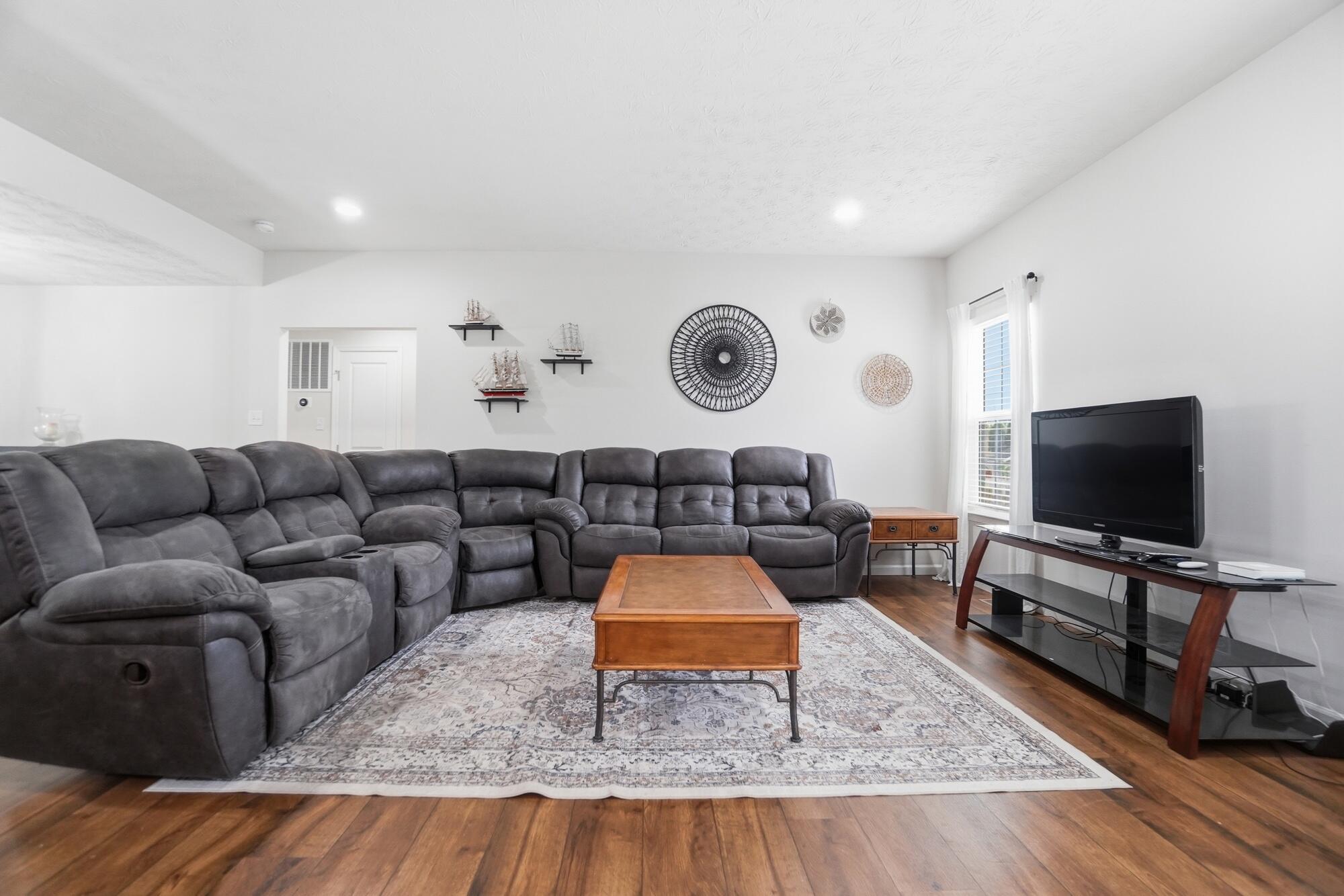 1200 Scarlet Oak Drive, Tipp City, Ohio 45371