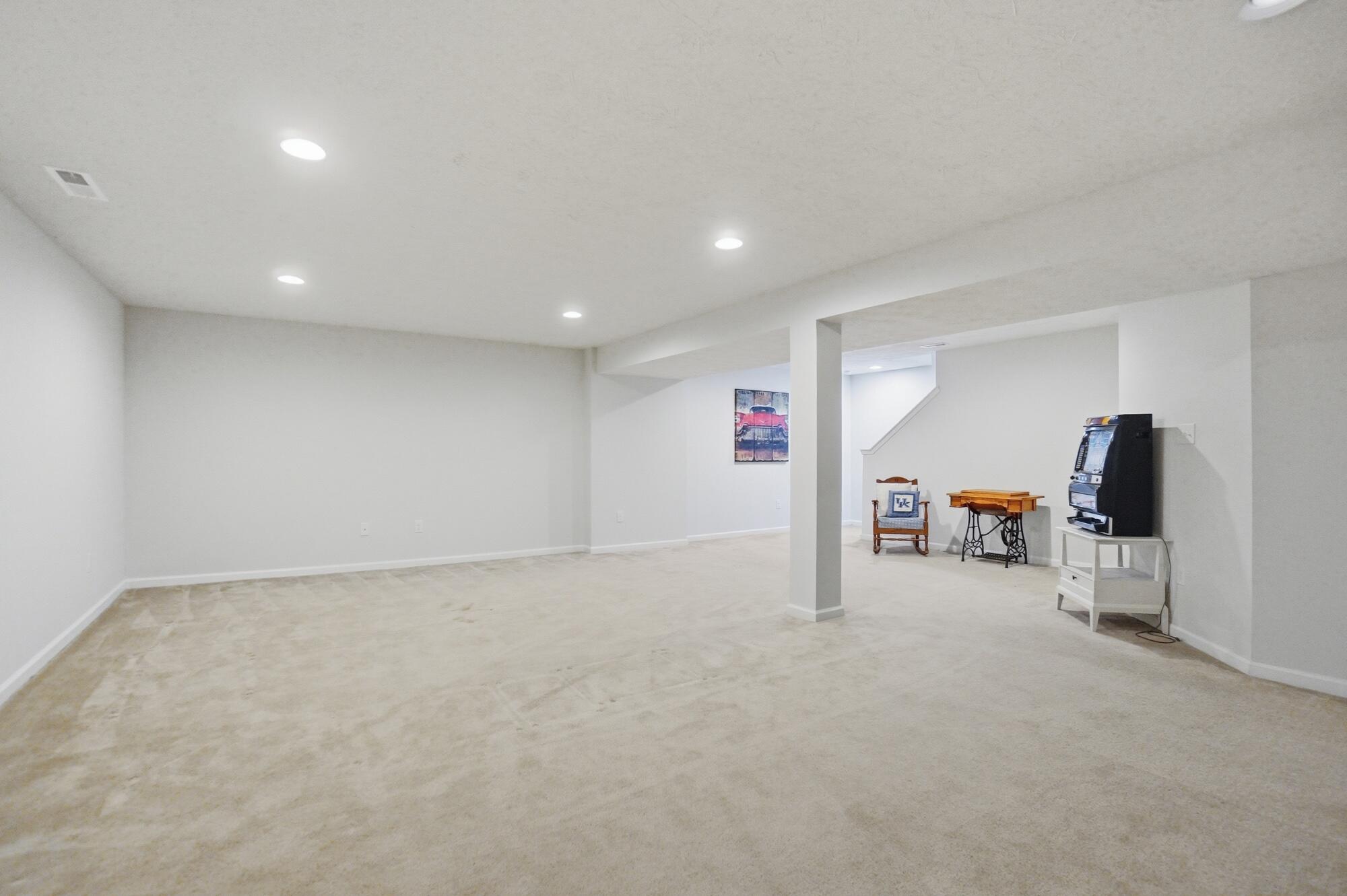 1200 Scarlet Oak Drive, Tipp City, Ohio 45371