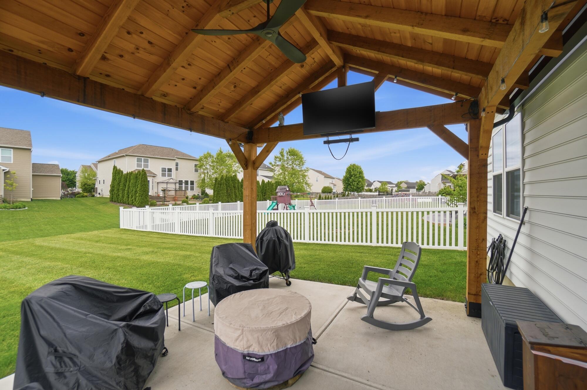 1200 Scarlet Oak Drive, Tipp City, Ohio 45371