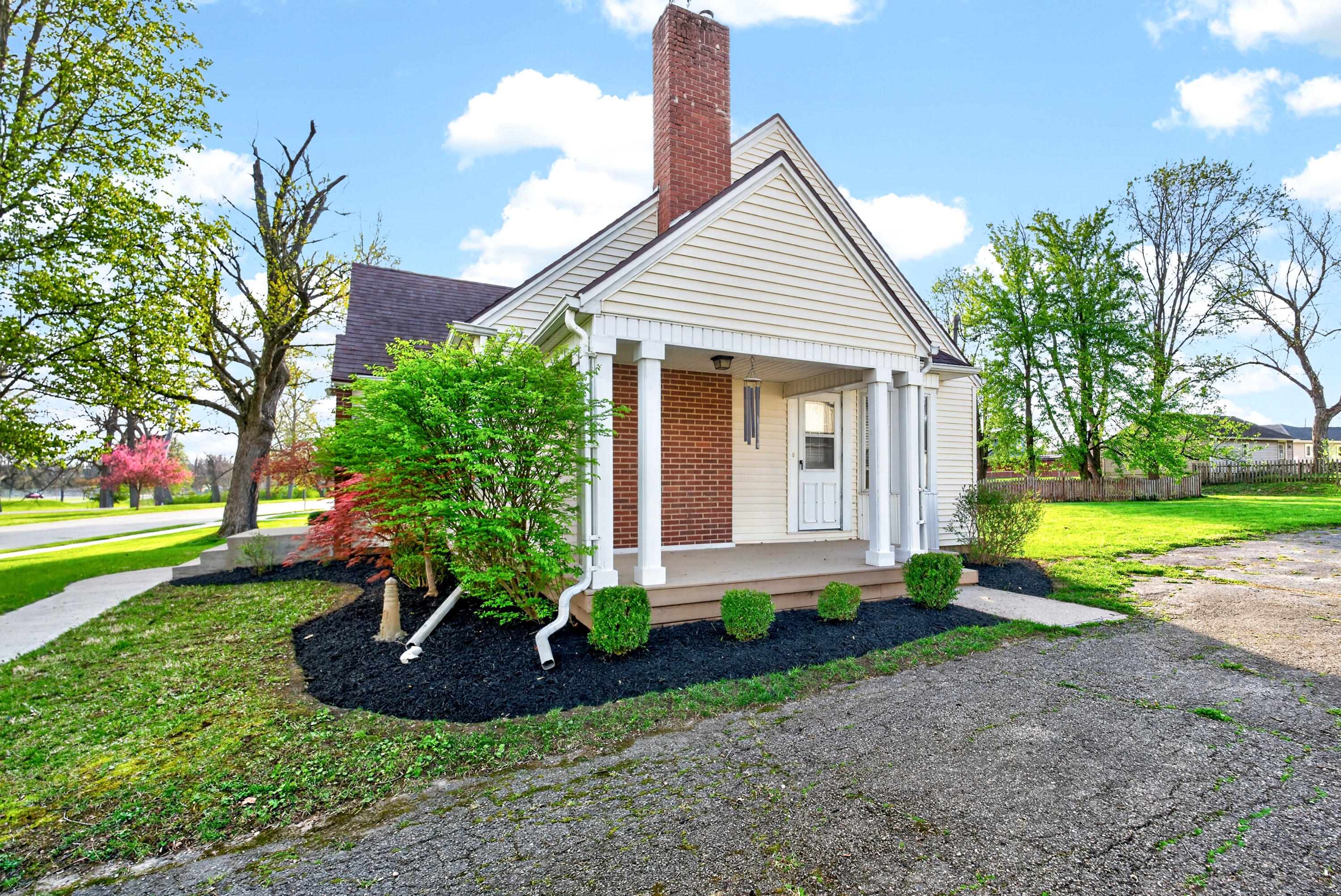 1951 Harshman Boulevard, Springfield, Ohio 45504