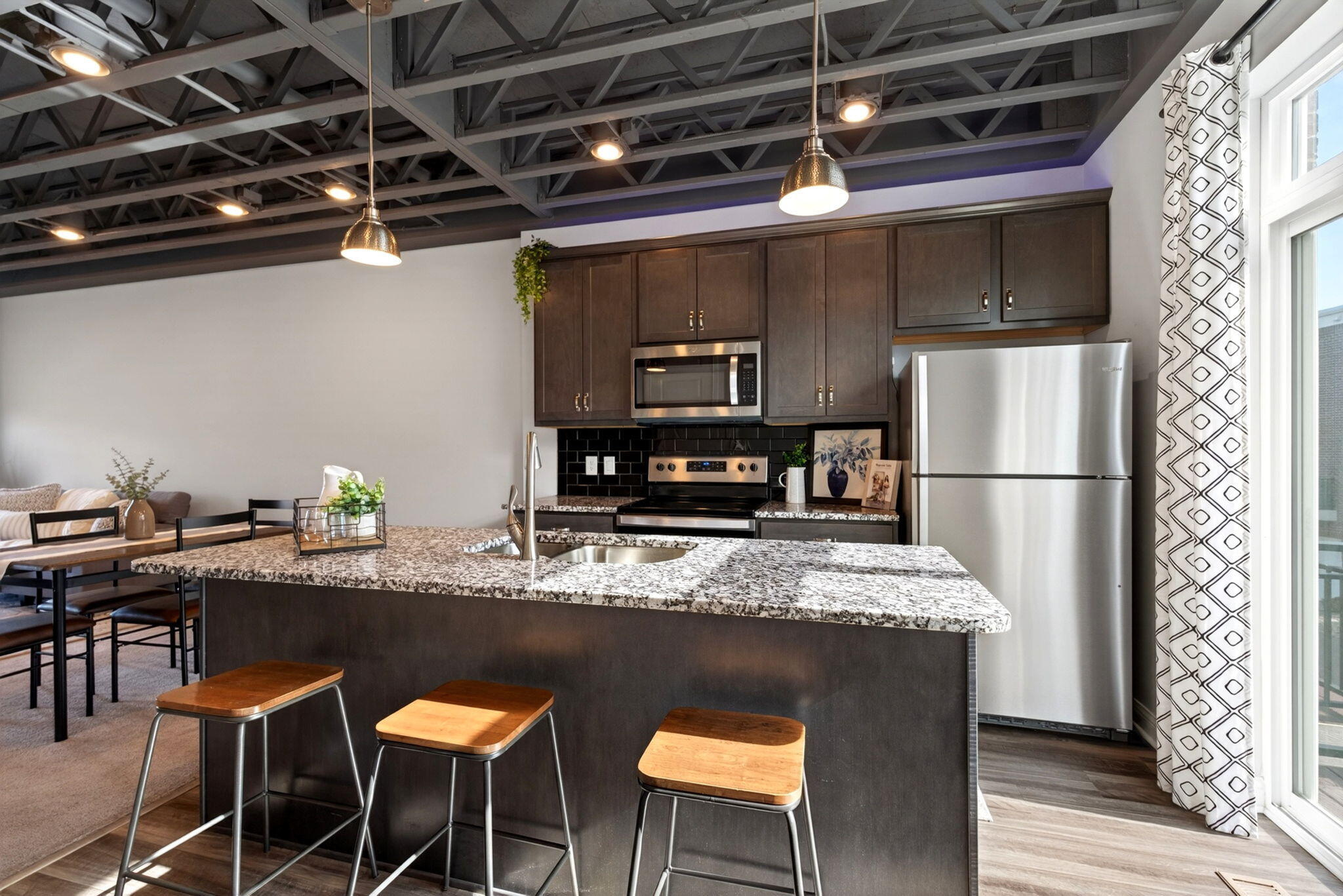 24 Center Street, Springfield, Ohio 45502