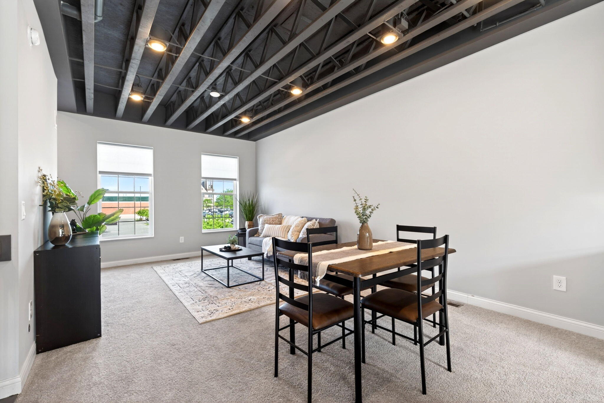 24 Center Street, Springfield, Ohio 45502