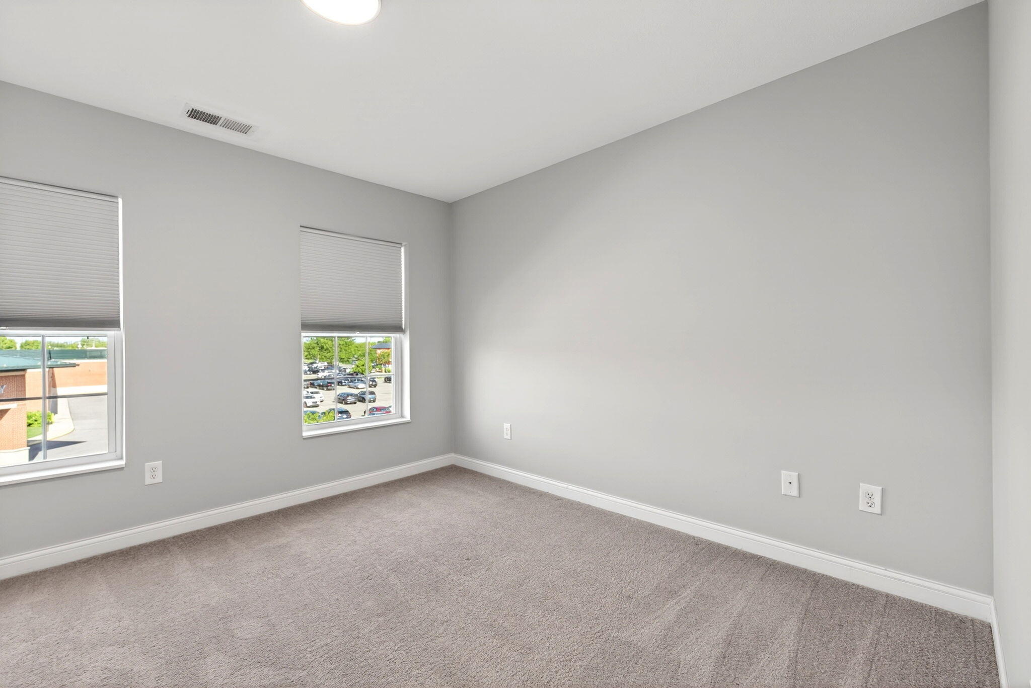 24 Center Street, Springfield, Ohio 45502