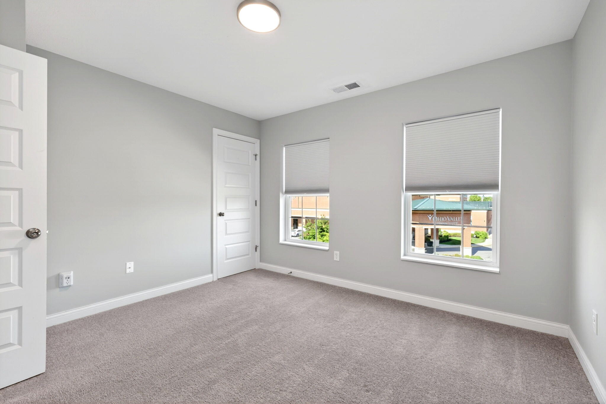 24 Center Street, Springfield, Ohio 45502