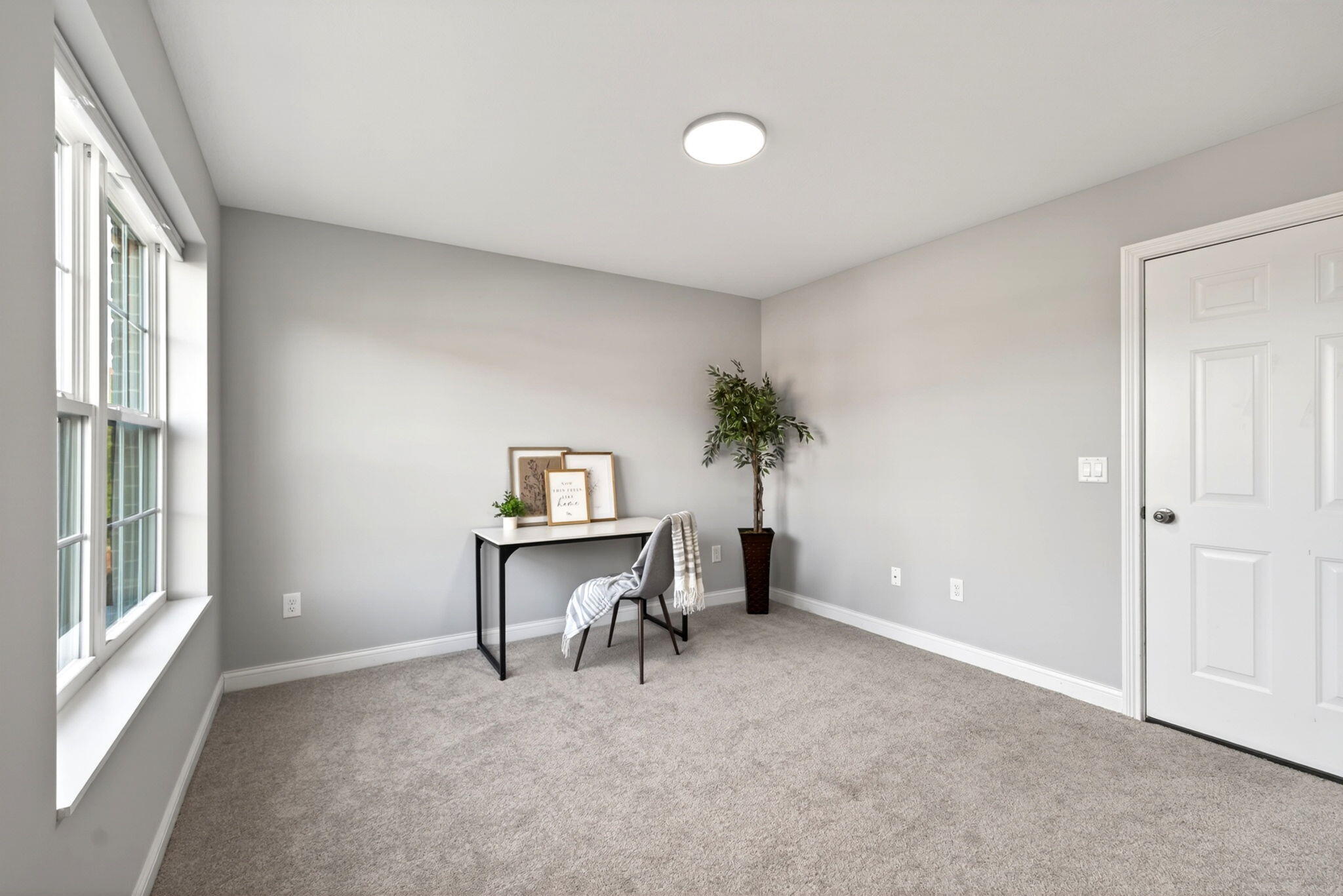 24 Center Street, Springfield, Ohio 45502