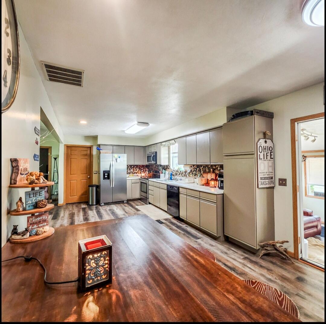 14039 Oakwood Avenue, Lakeview, Ohio 43331