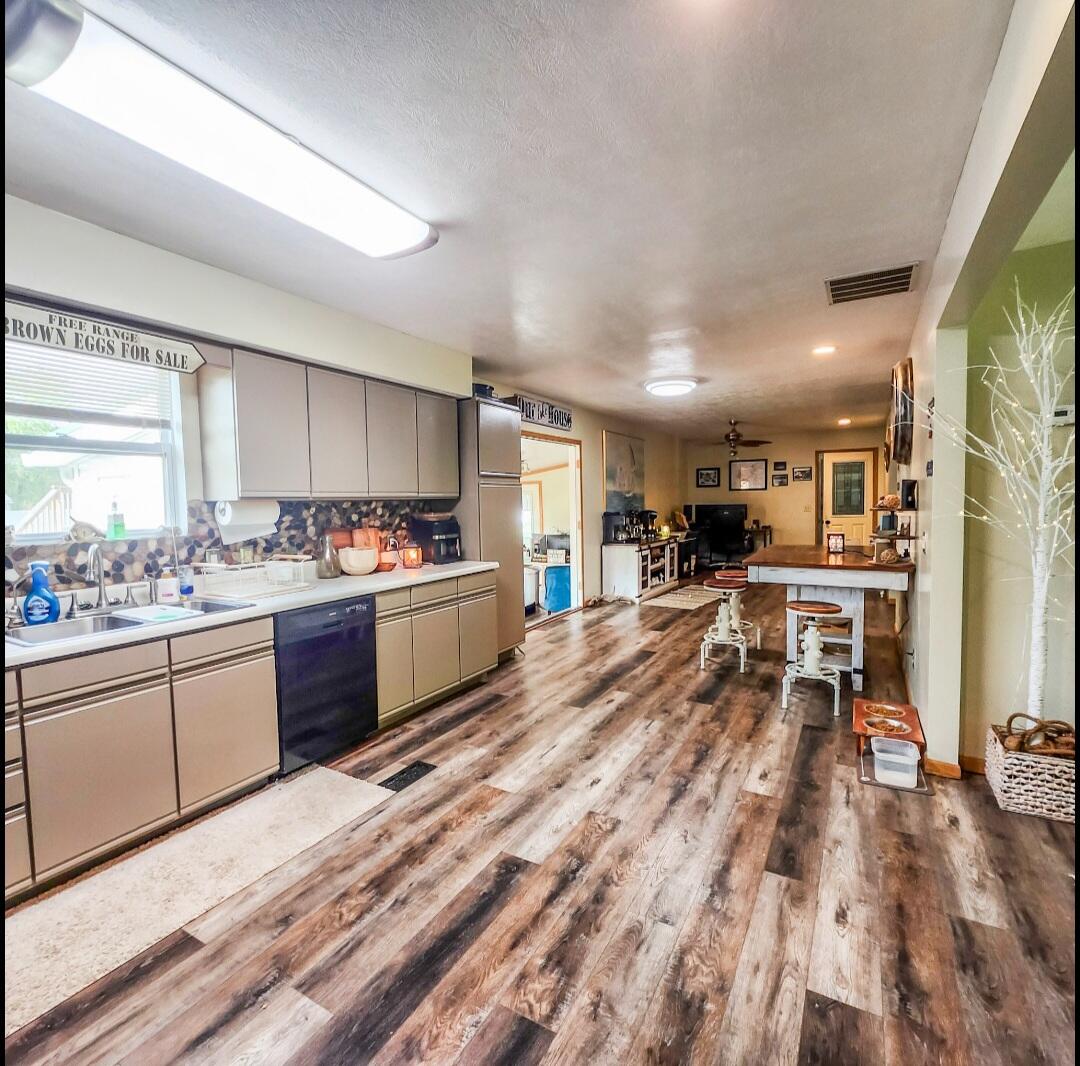 14039 Oakwood Avenue, Lakeview, Ohio 43331