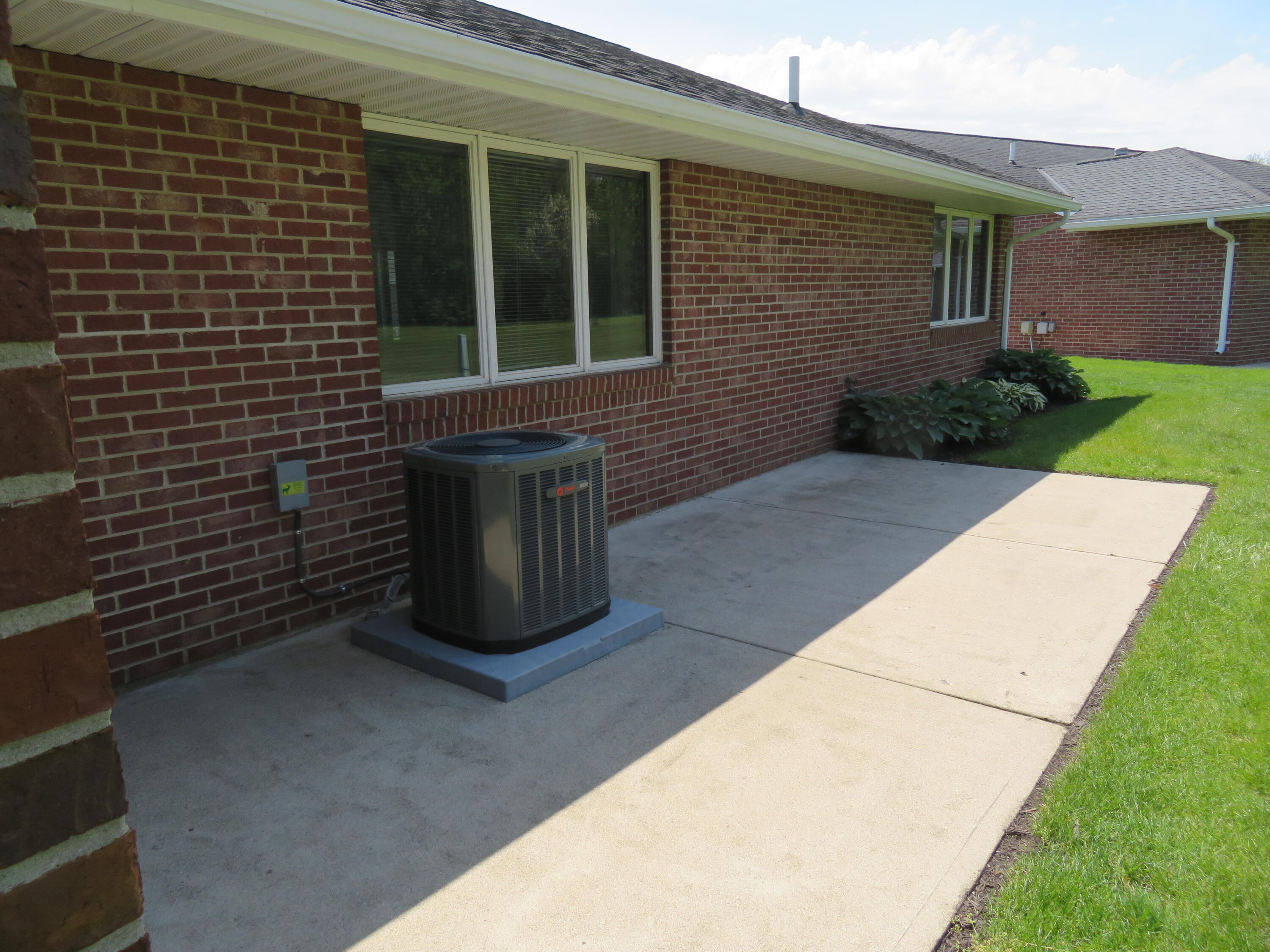 609 Julia Street, Urbana, Ohio 43078