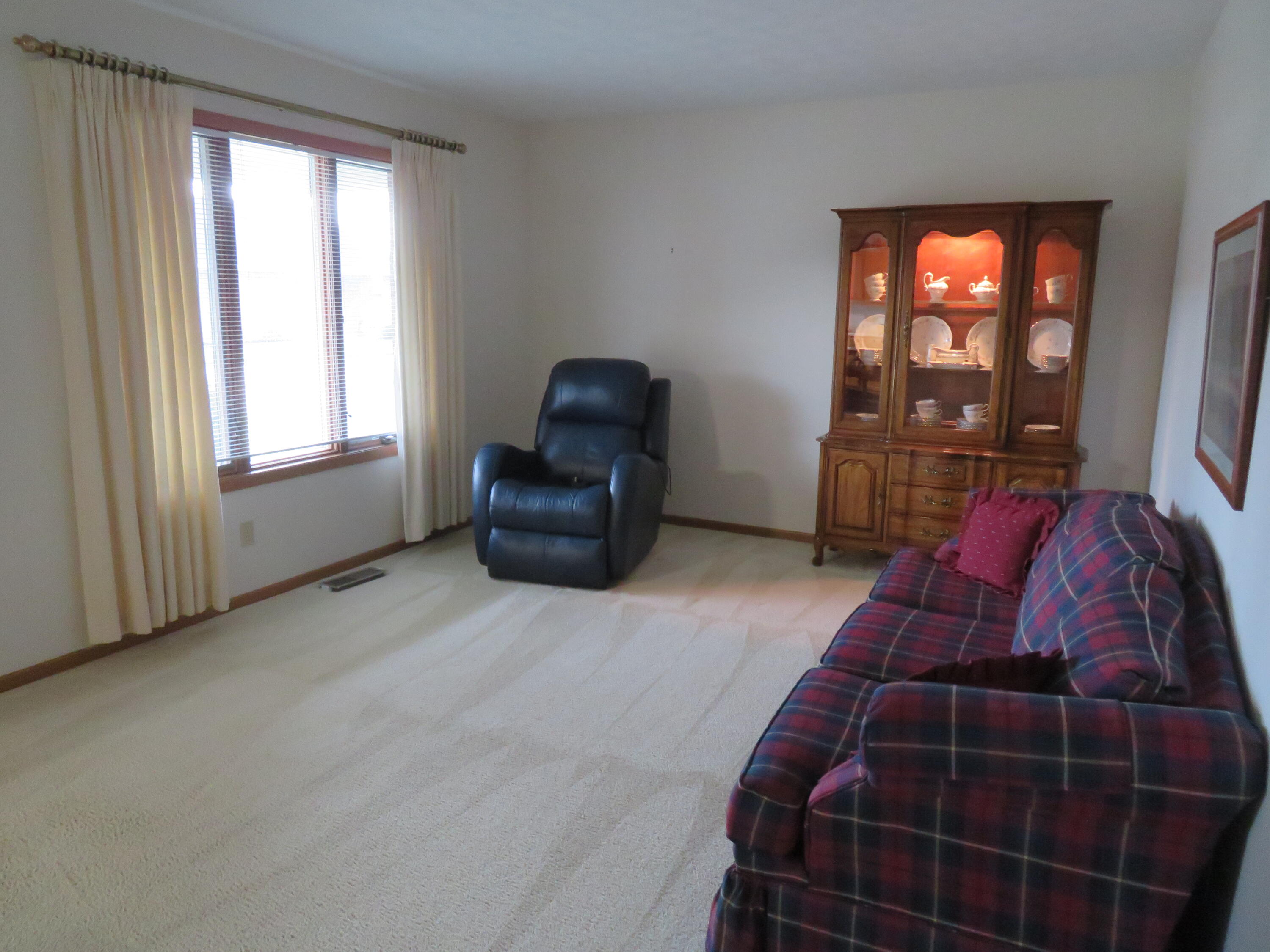 609 Julia Street, Urbana, Ohio 43078