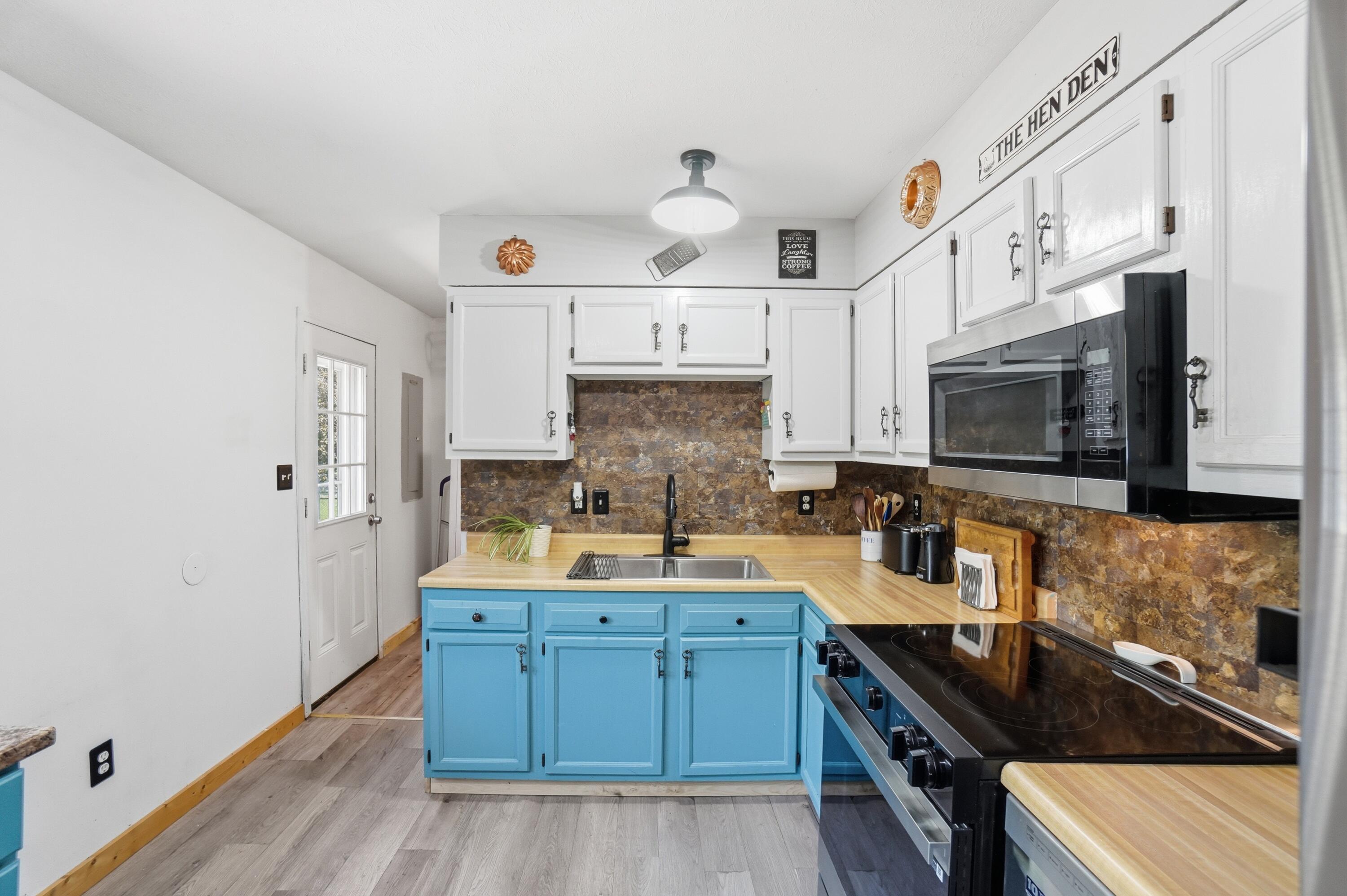 14214 Pleasant Ridge Drive, Marysville, Ohio 43040