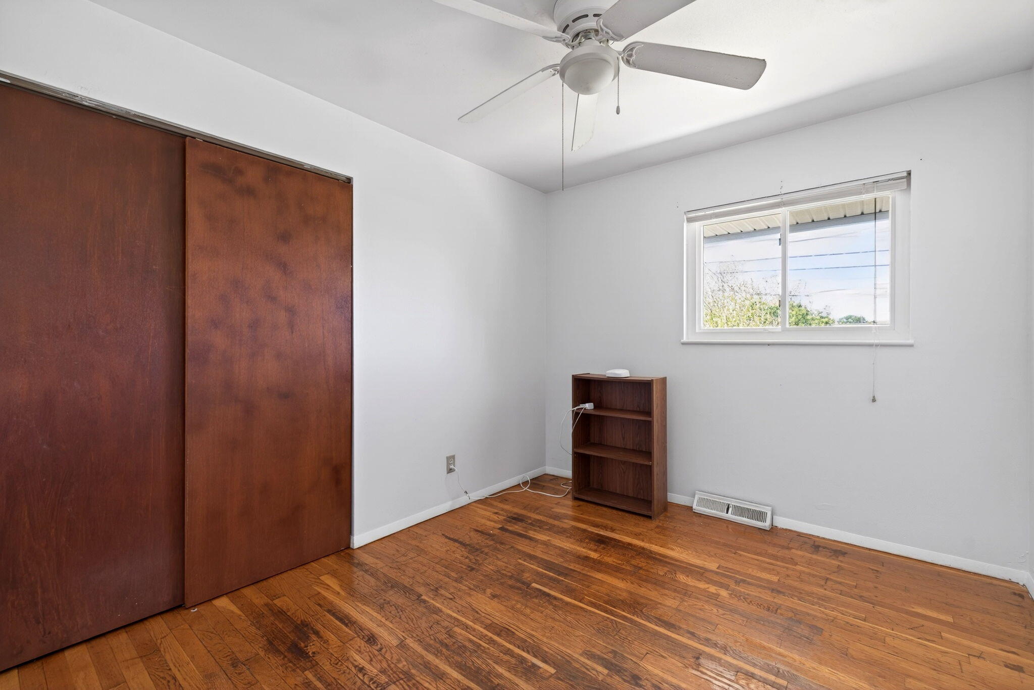415 Falcon Drive, New Carlisle, Ohio 45344