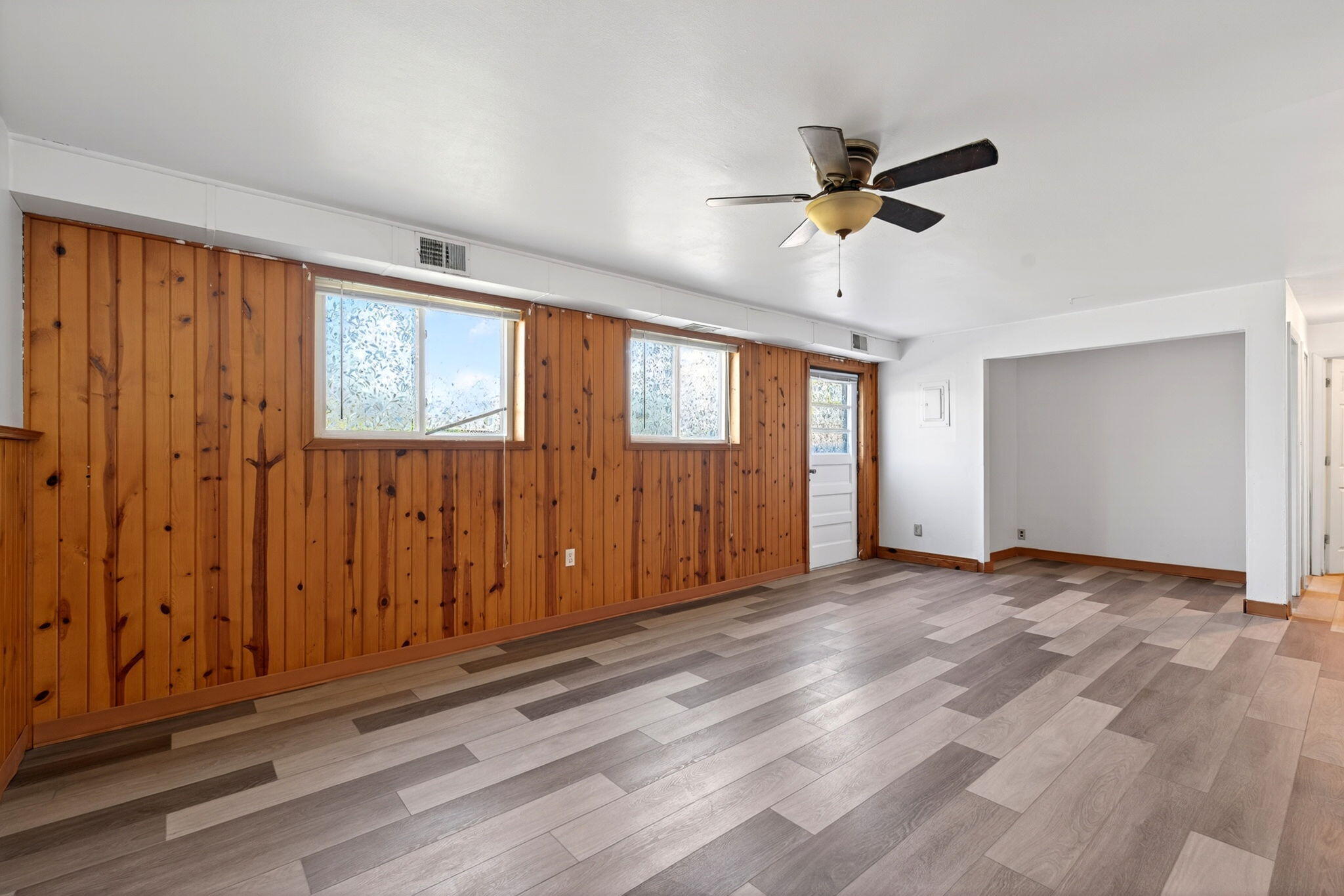 415 Falcon Drive, New Carlisle, Ohio 45344