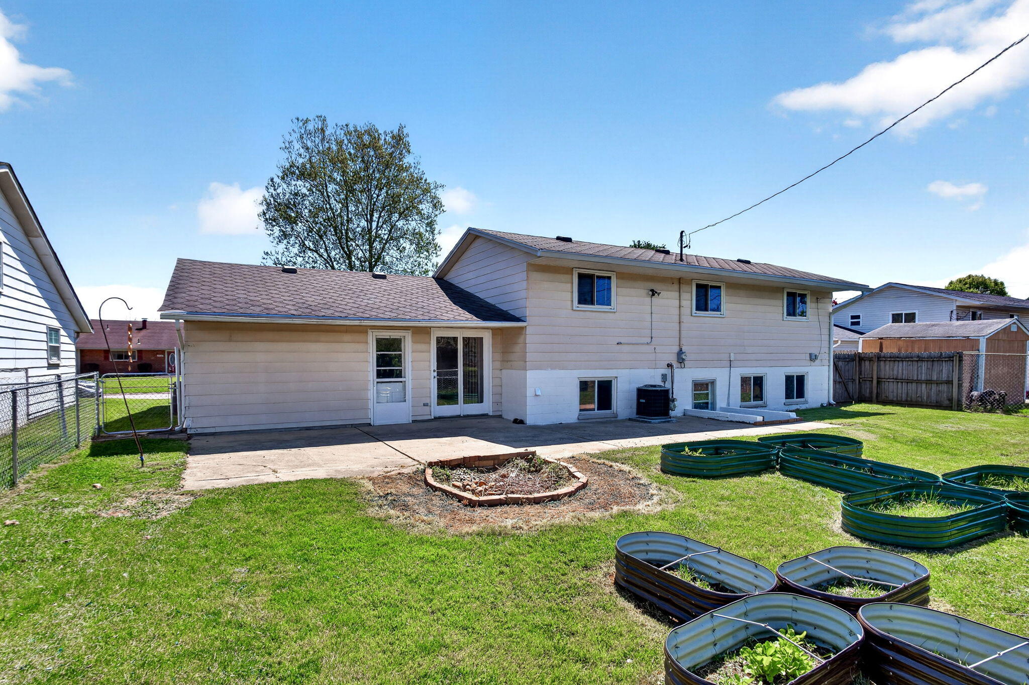 415 Falcon Drive, New Carlisle, Ohio 45344