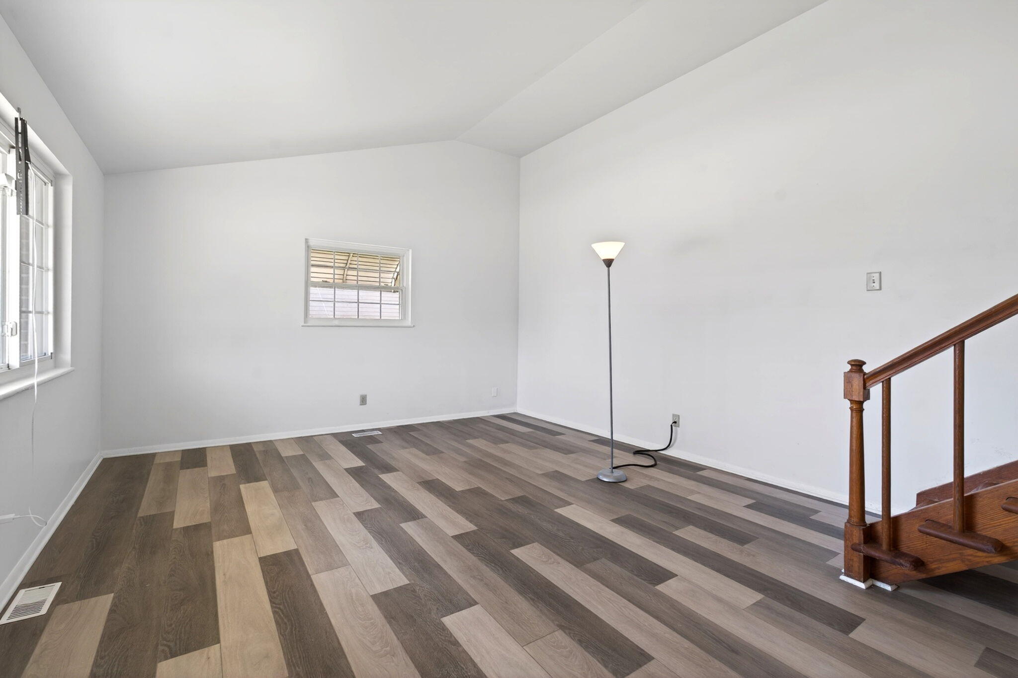 415 Falcon Drive, New Carlisle, Ohio 45344