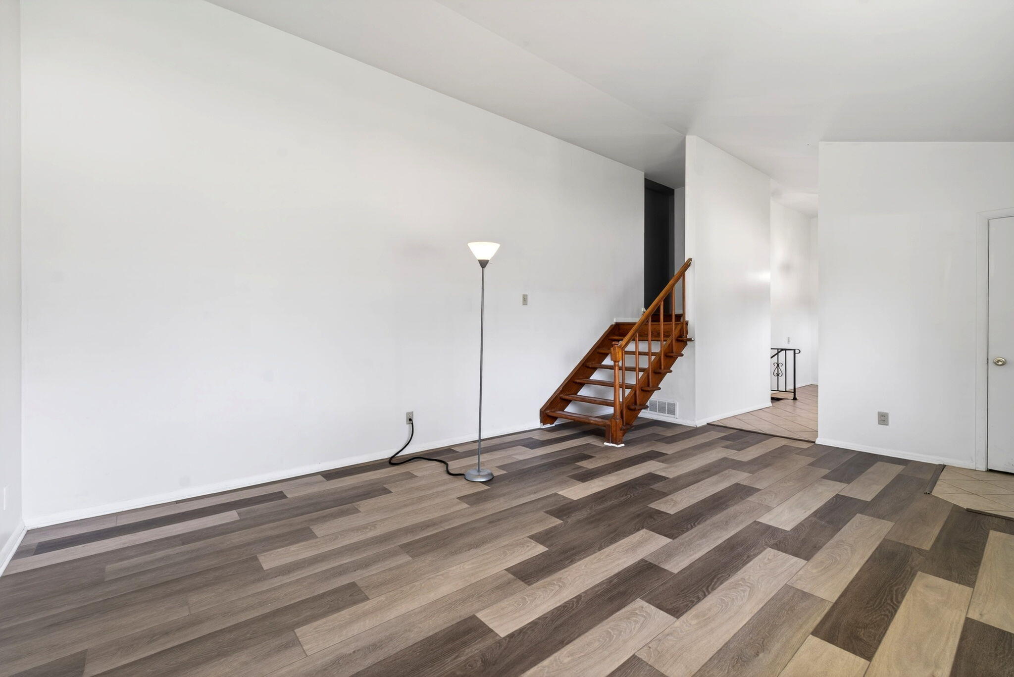 415 Falcon Drive, New Carlisle, Ohio 45344