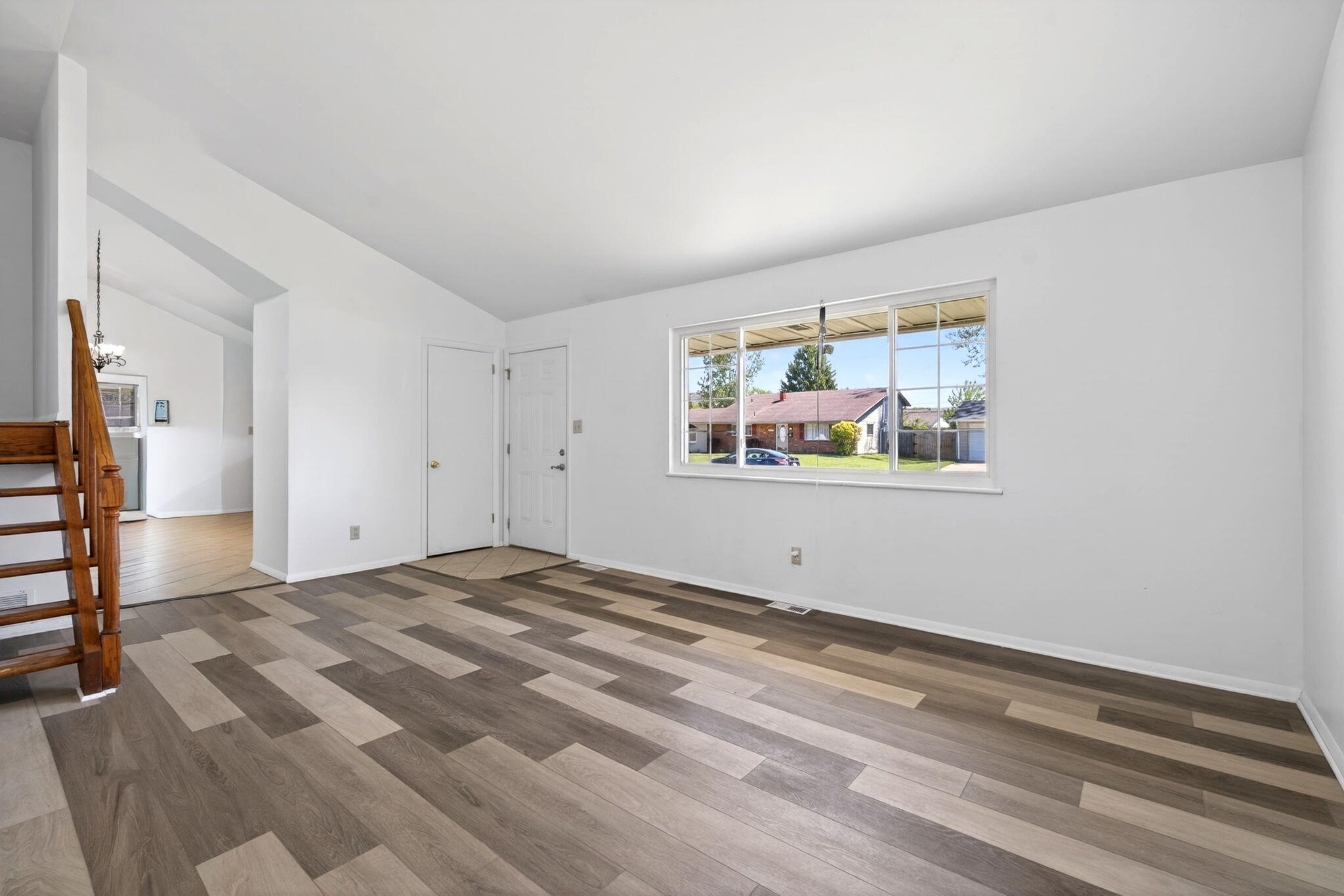 415 Falcon Drive, New Carlisle, Ohio 45344