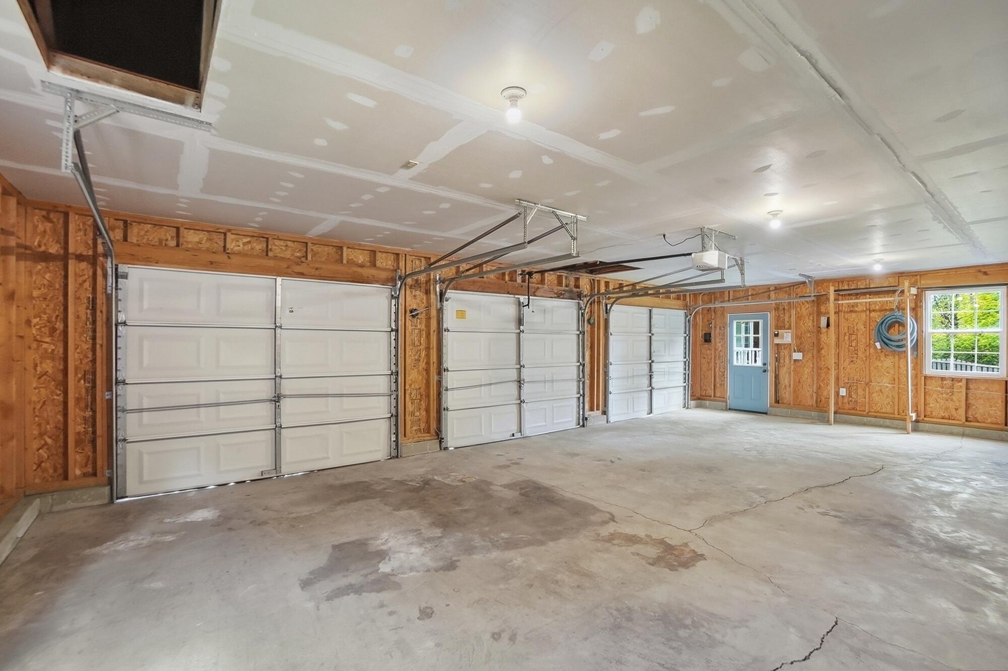 6429 Winding Tree Drive, New Carlisle, Ohio 45344