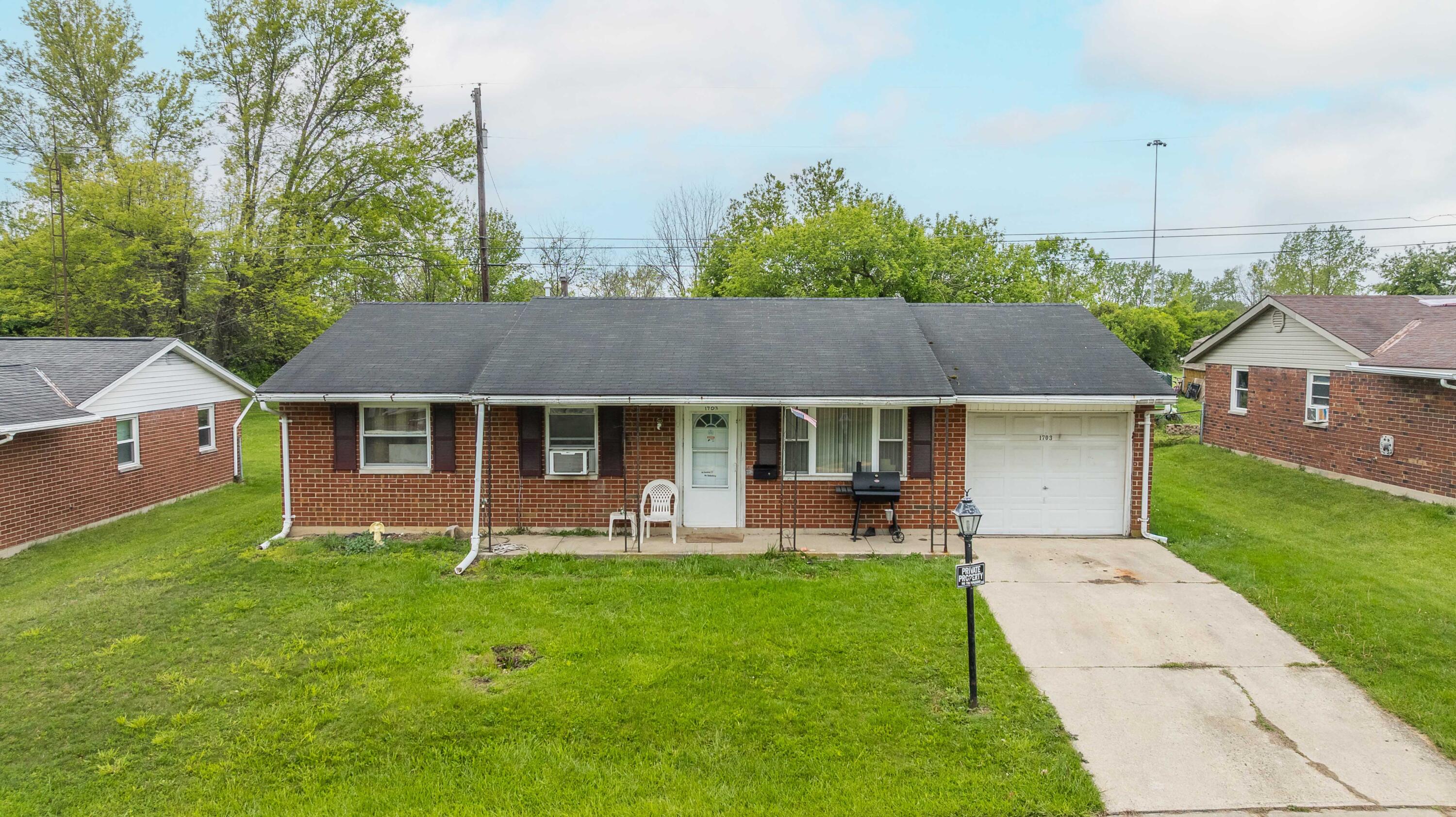 1703 Fair Oaks Drive, Sidney, Ohio 45365
