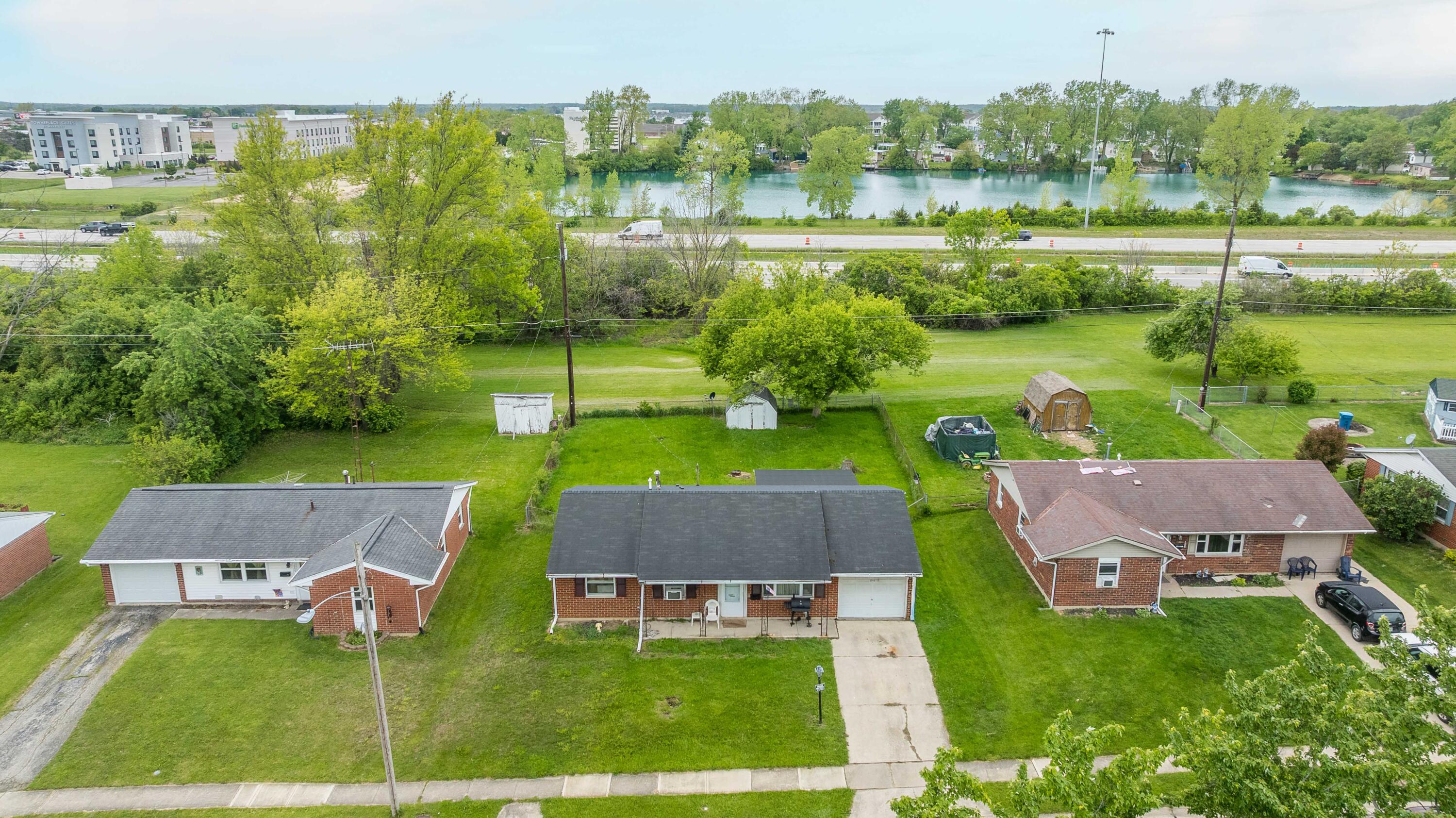 1703 Fair Oaks Drive, Sidney, Ohio 45365