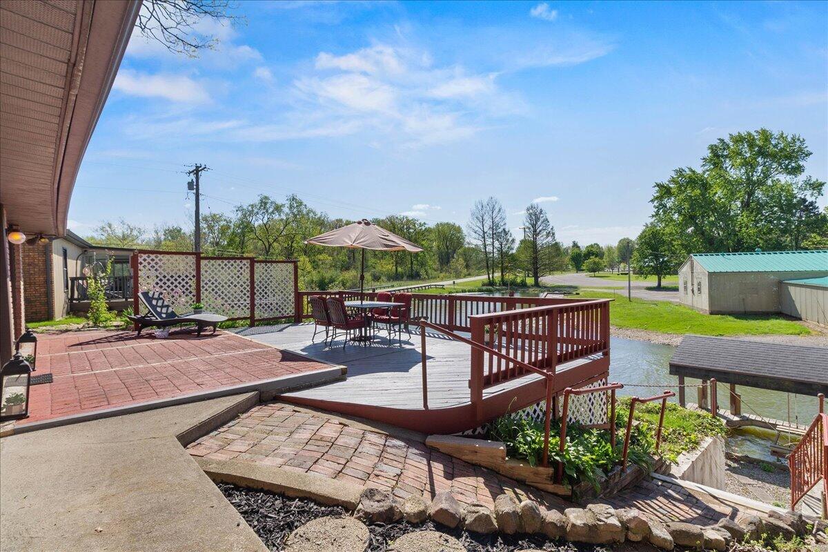 8095 Blue Heron Cove, Huntsville, Ohio 43324