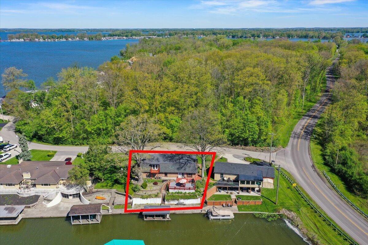 8095 Blue Heron Cove, Huntsville, Ohio 43324