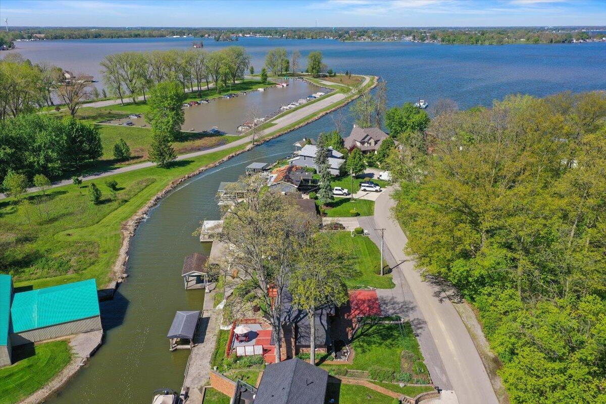 8095 Blue Heron Cove, Huntsville, Ohio 43324