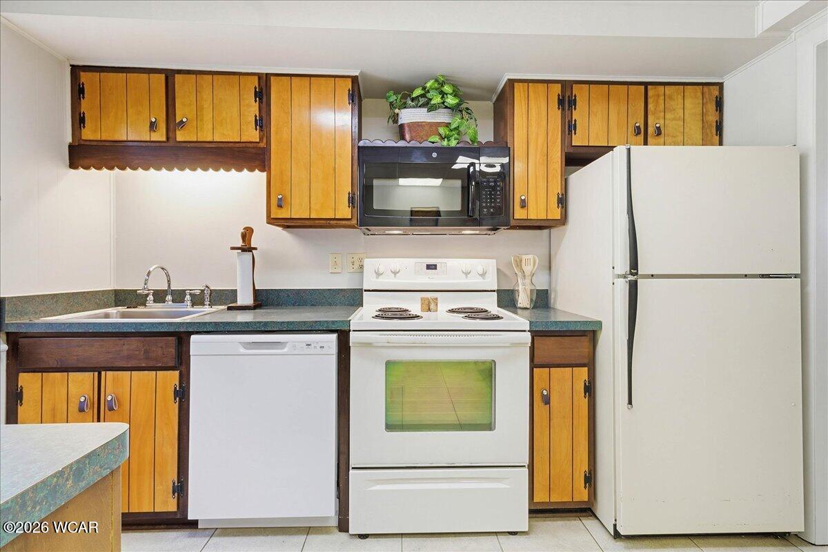 8095 Blue Heron Cove, Huntsville, Ohio