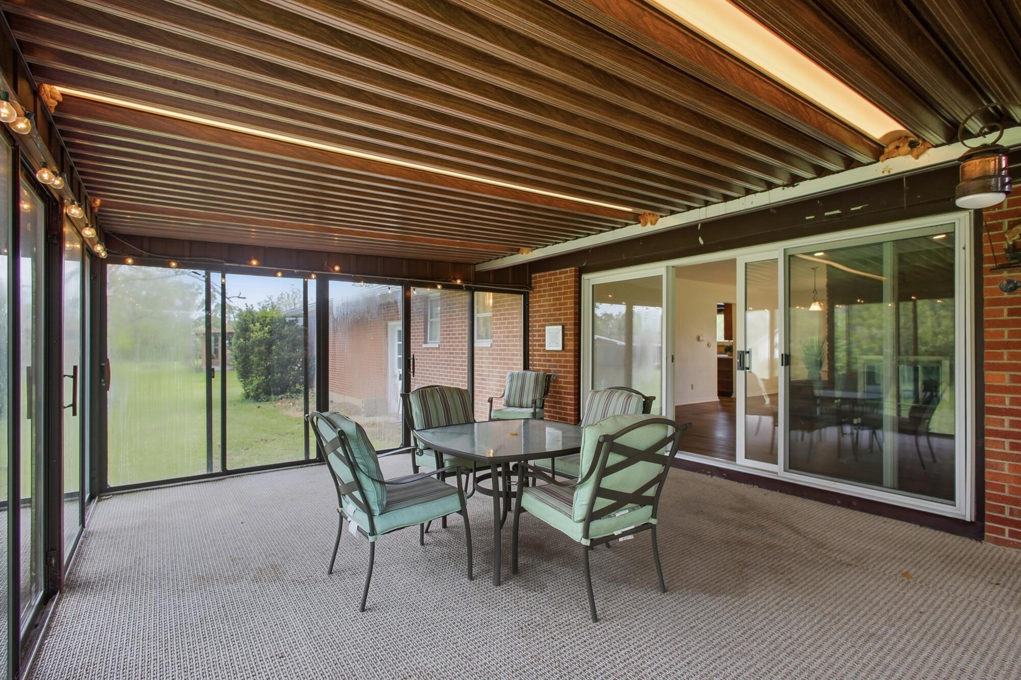 3140 Hampton Road, Springfield, Ohio 45502