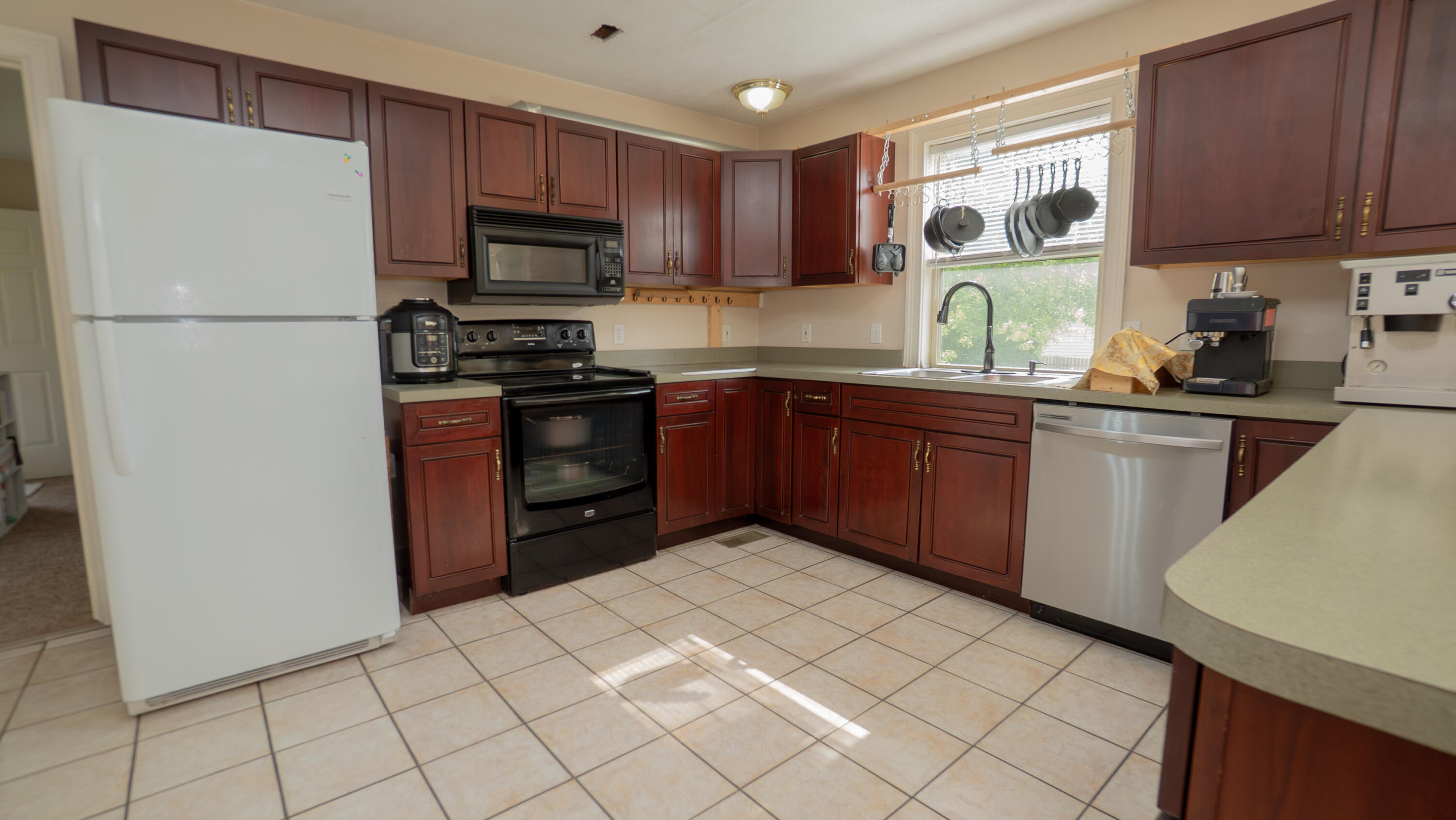 2320 Worthington Drive, Troy, Ohio 45373