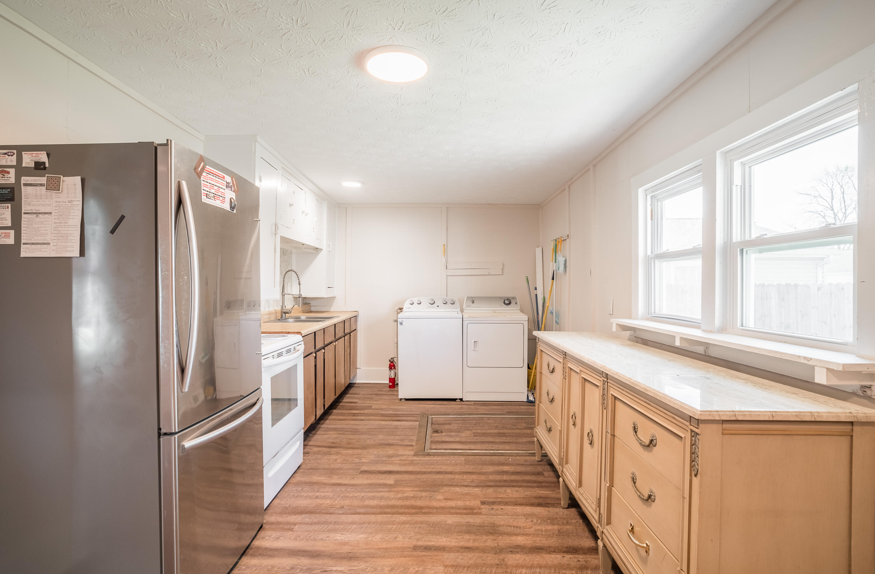 313 Oakwood Street, Bradford, Ohio 45308