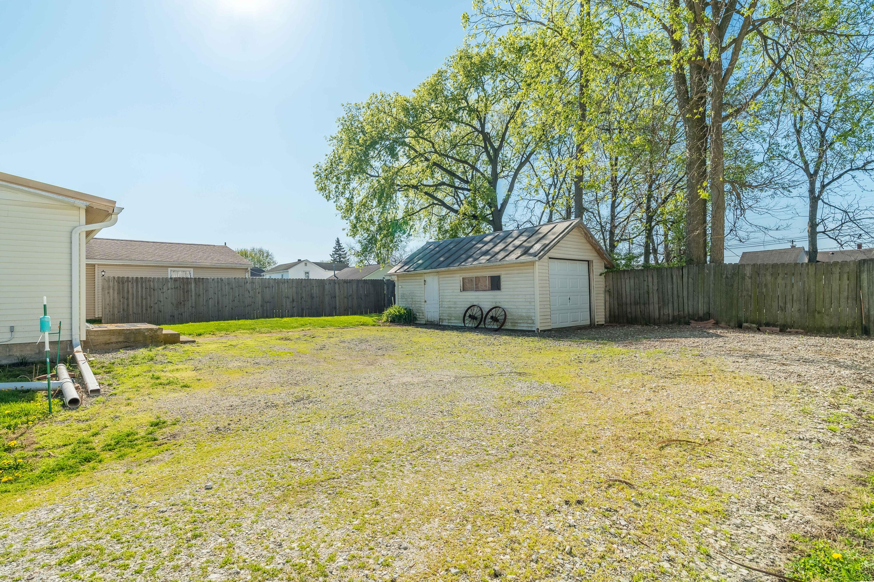 313 Oakwood Street, Bradford, Ohio 45308