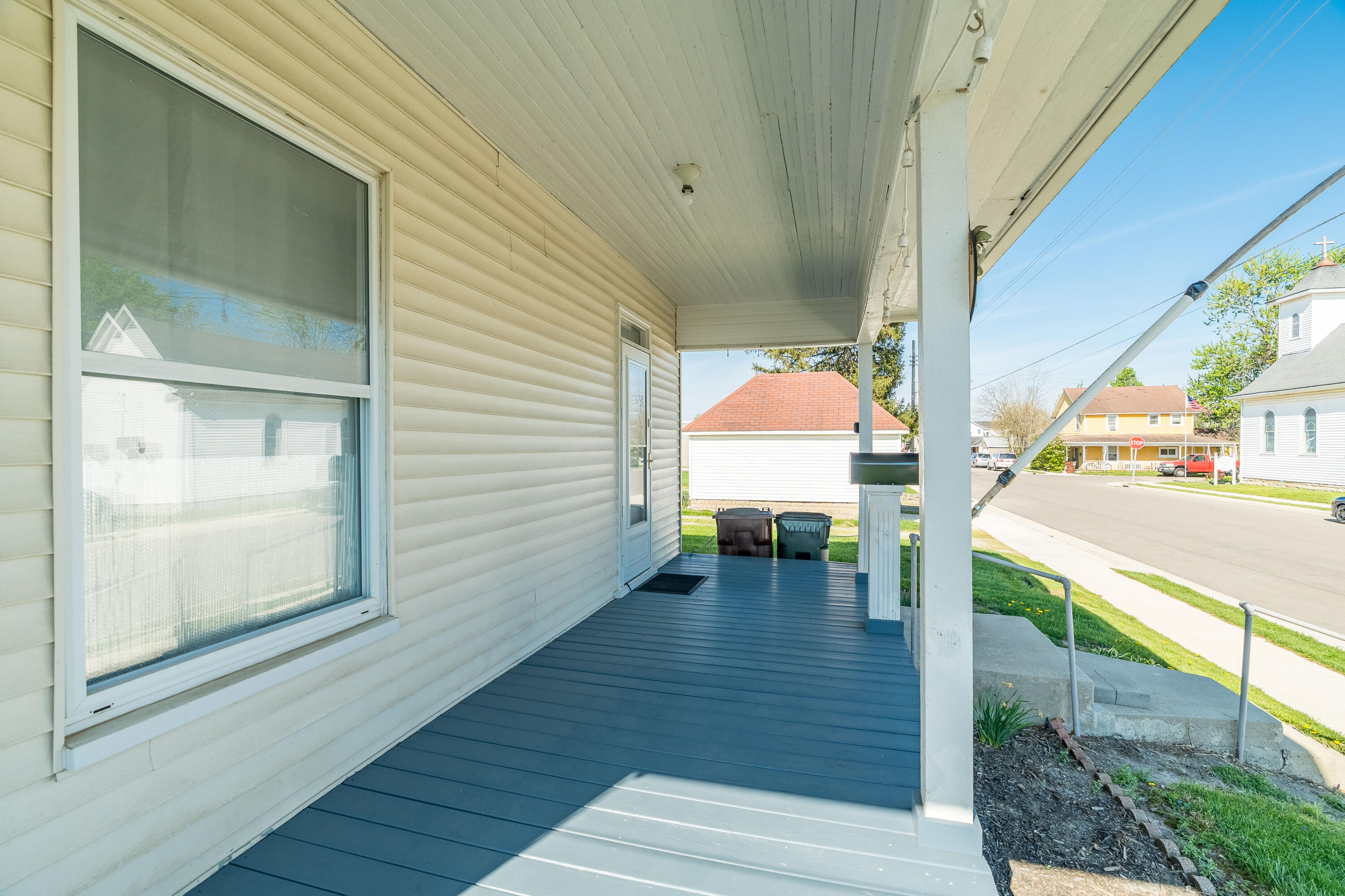 313 Oakwood Street, Bradford, Ohio 45308